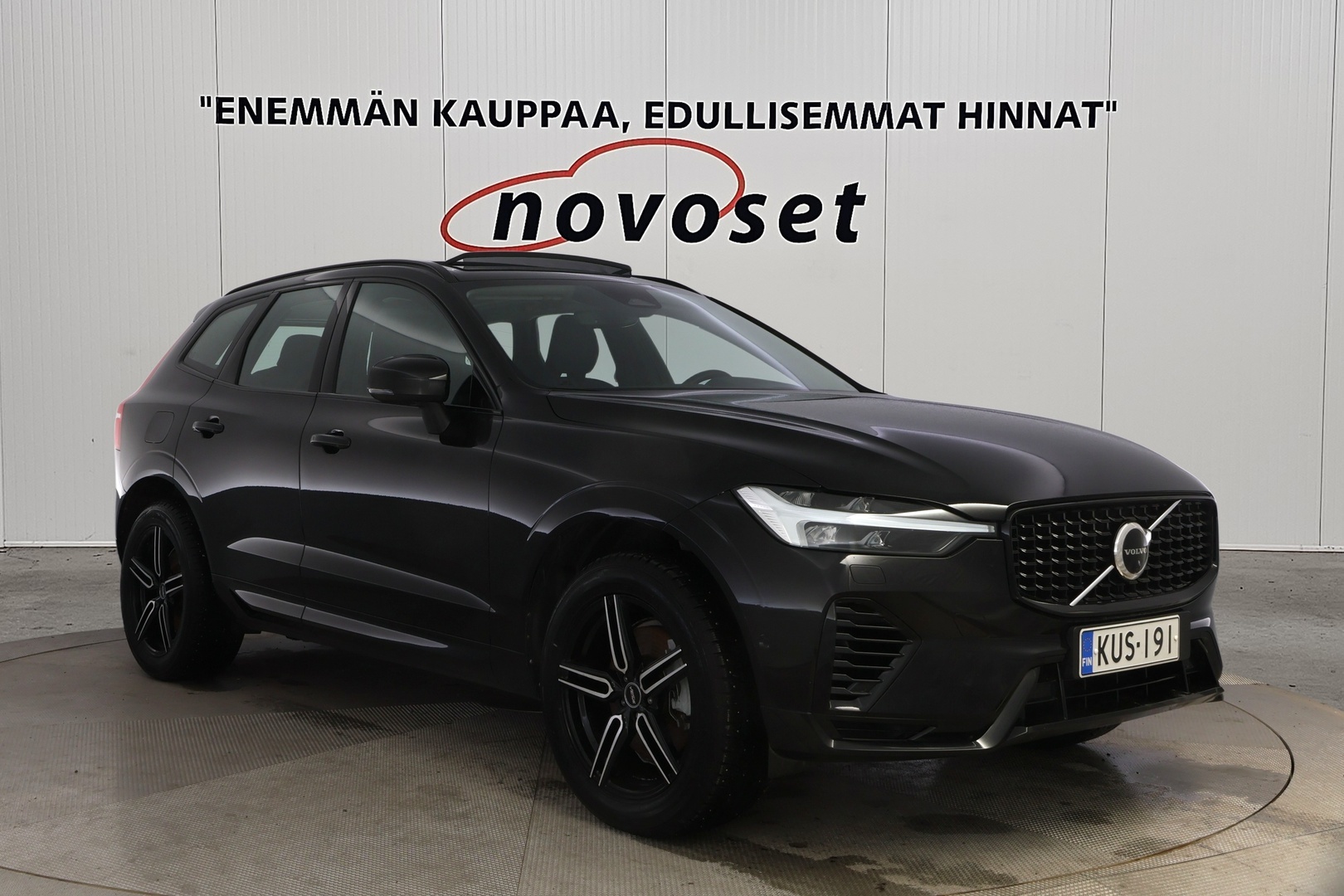 VOLVO XC60 2023