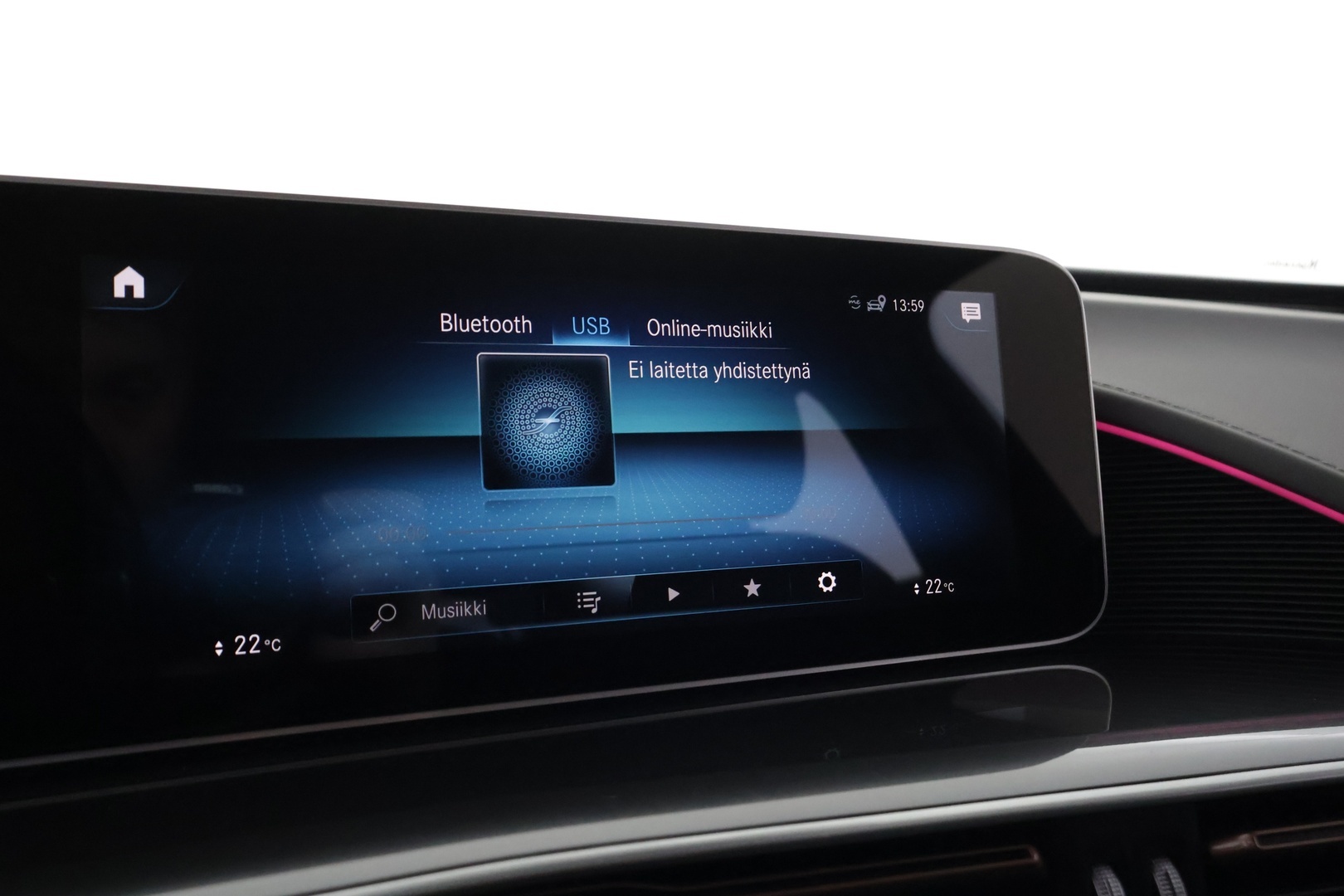 MERCEDES-BENZ EQC 2020