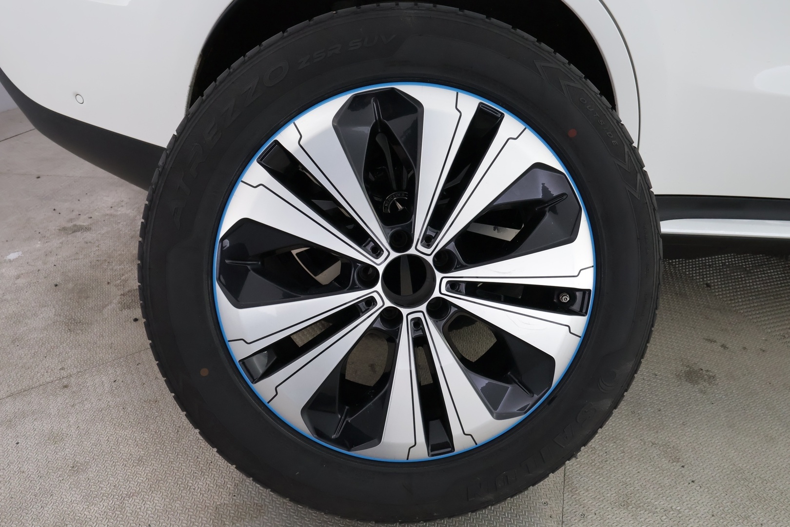 MERCEDES-BENZ EQC 2020