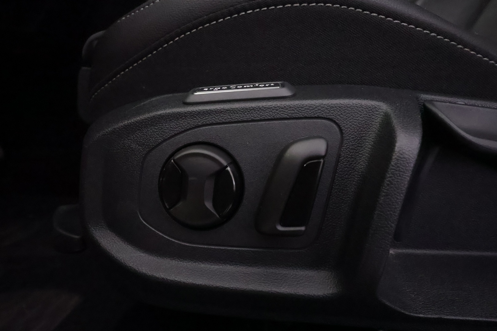 VOLKSWAGEN Arteon 15