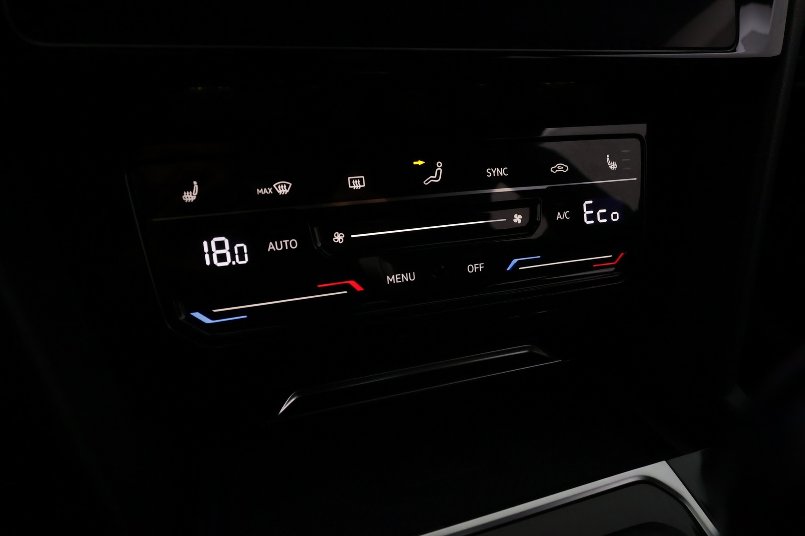 VOLKSWAGEN Arteon 39