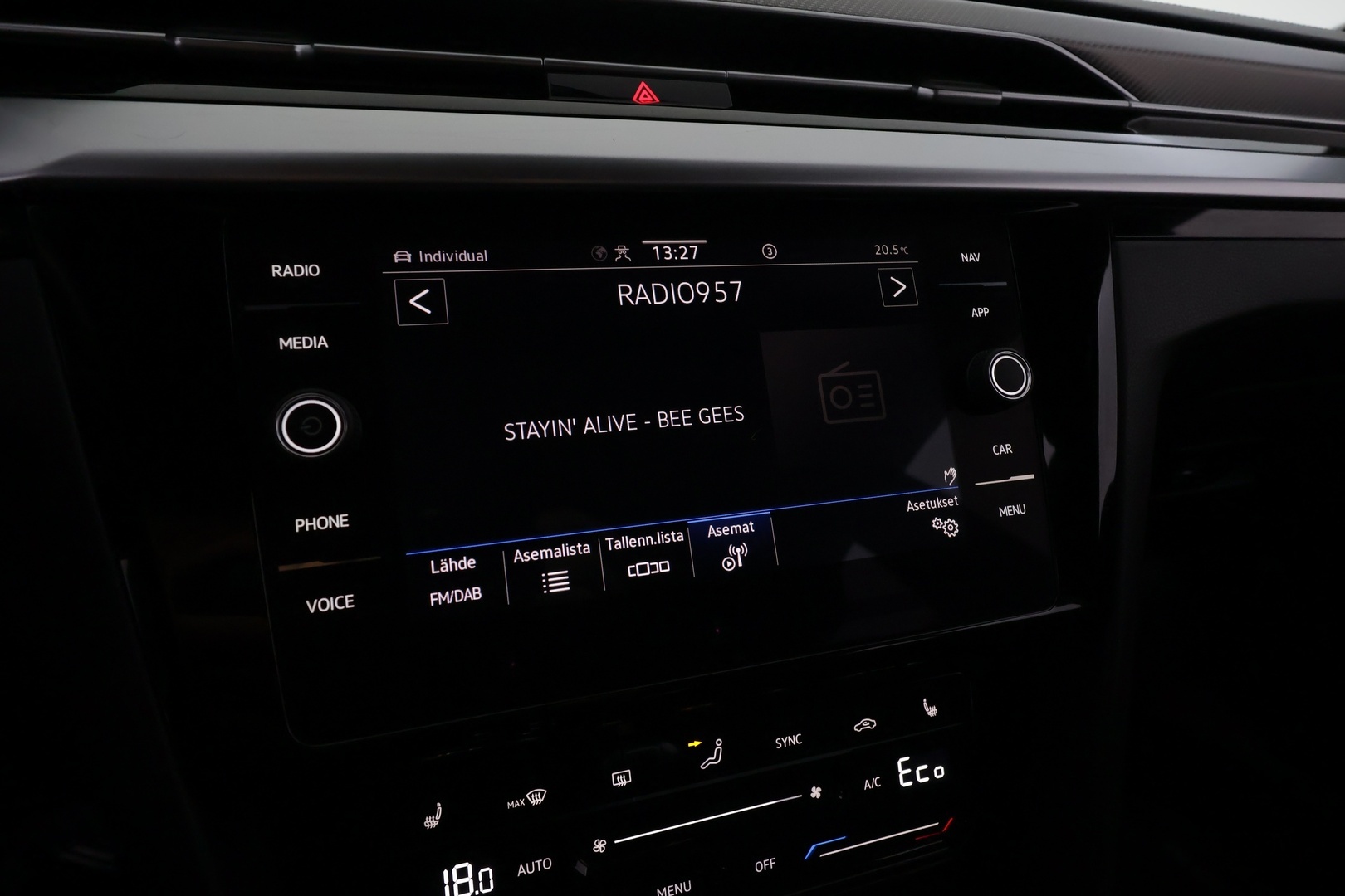 VOLKSWAGEN Arteon 40