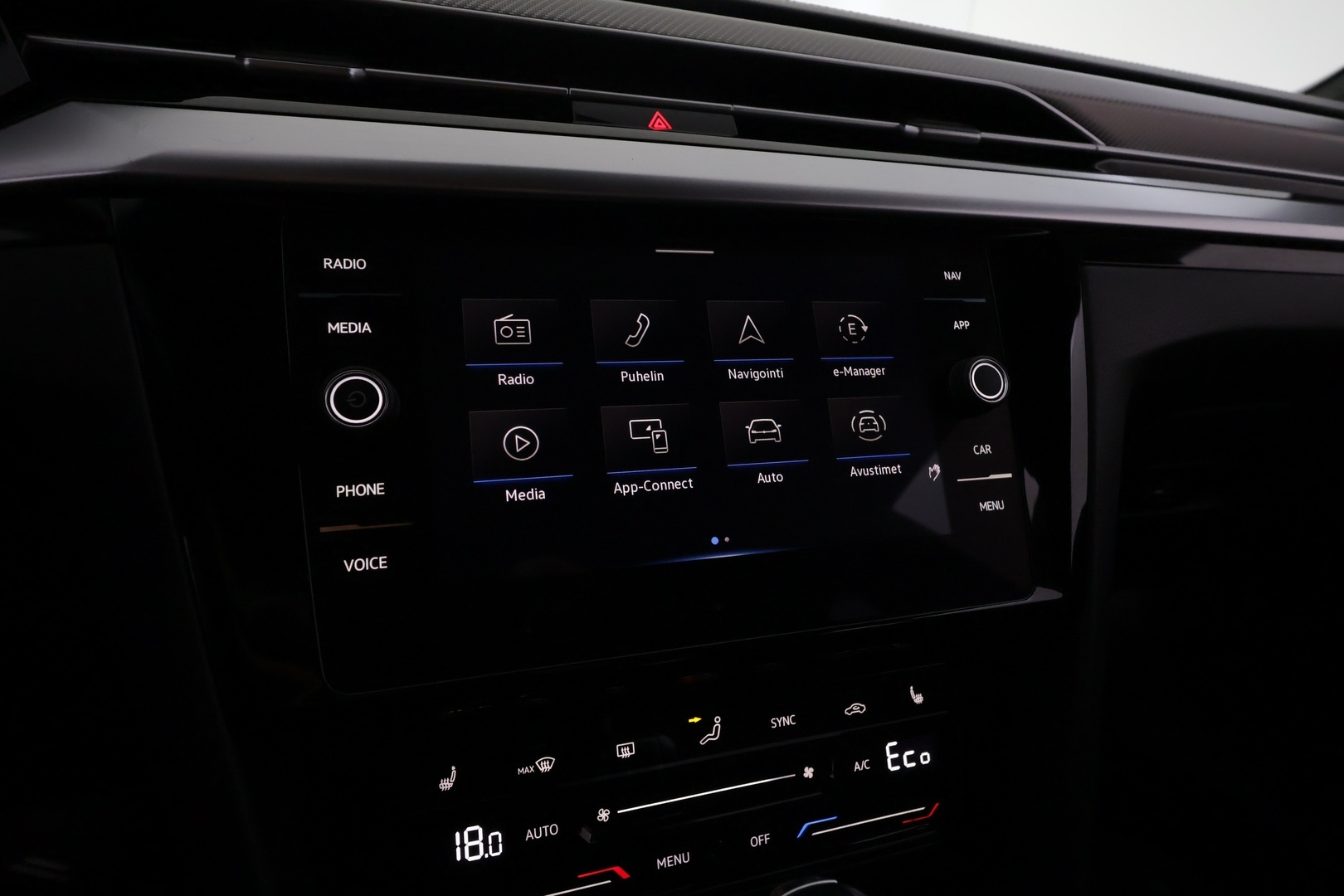 VOLKSWAGEN Arteon 42