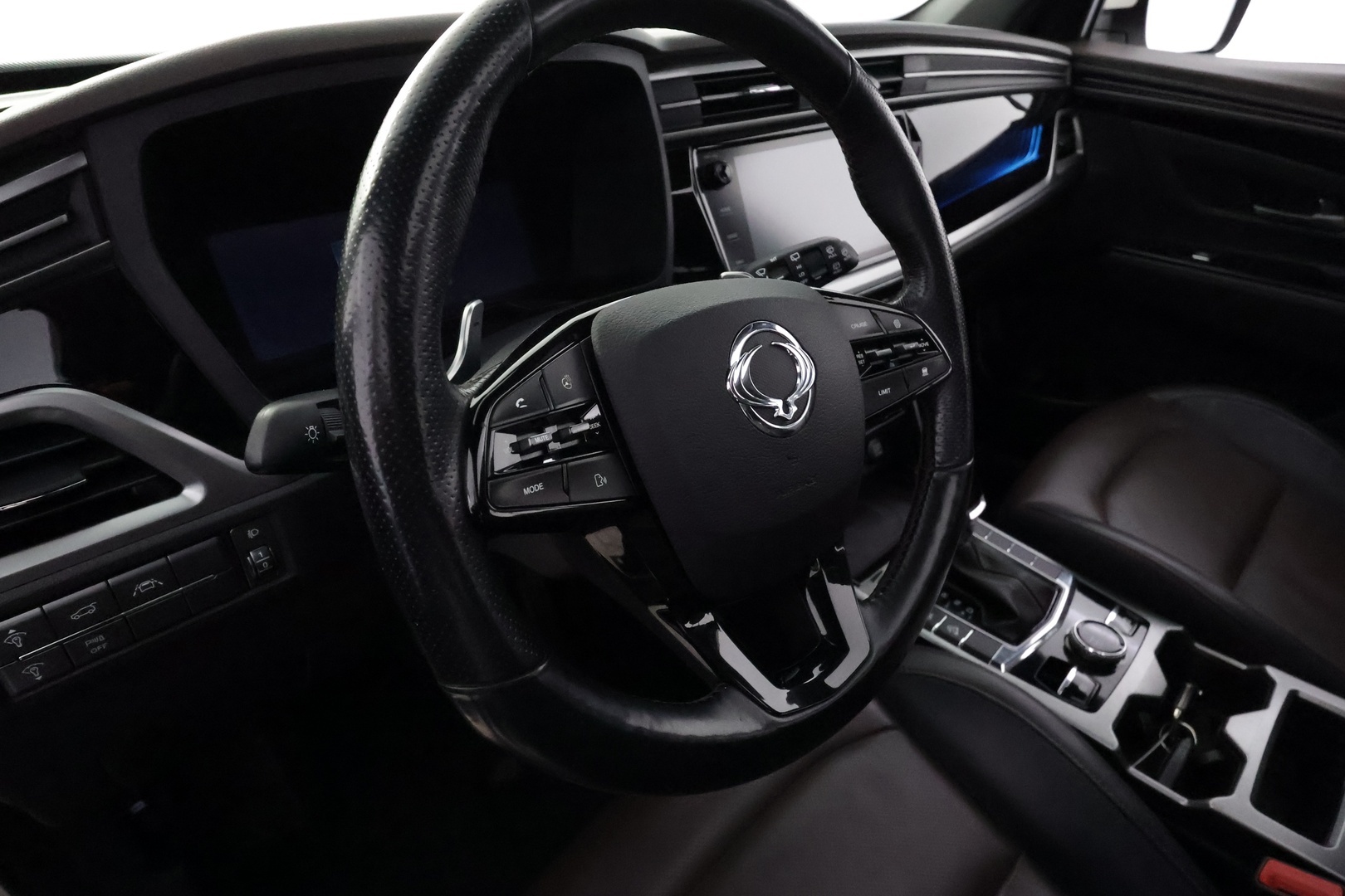 SSANGYONG Korando 28