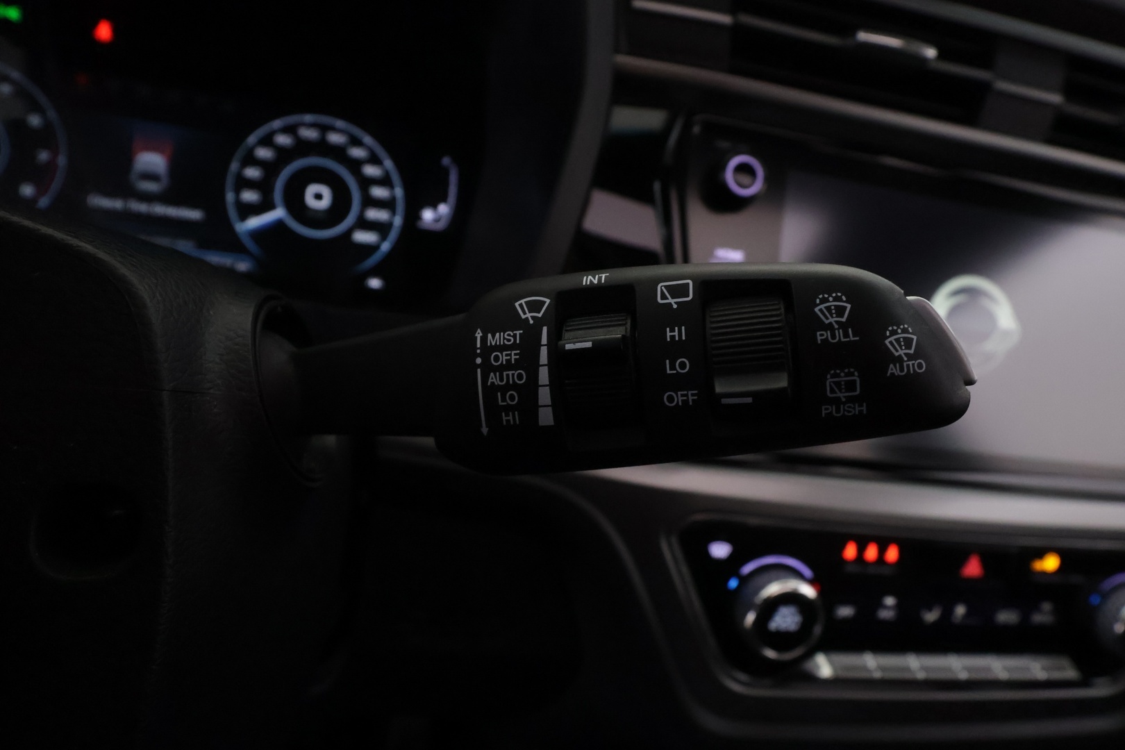 SSANGYONG Korando 32