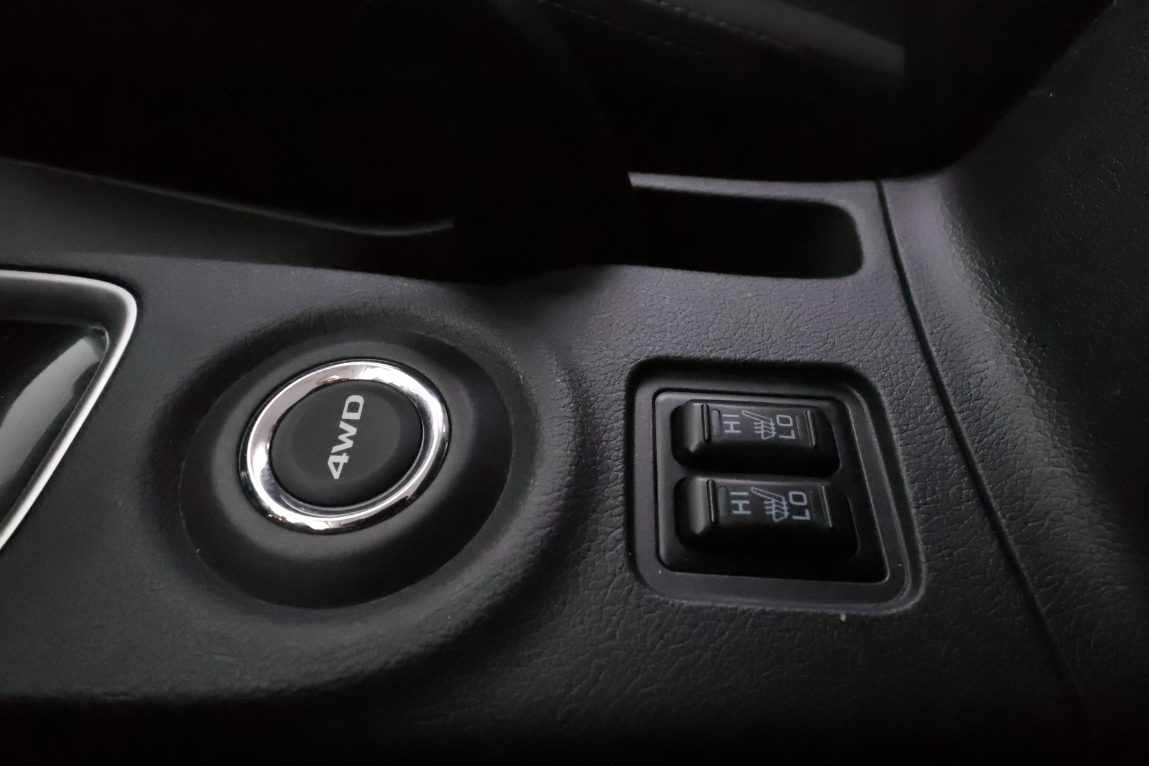MITSUBISHI Outlander 2016