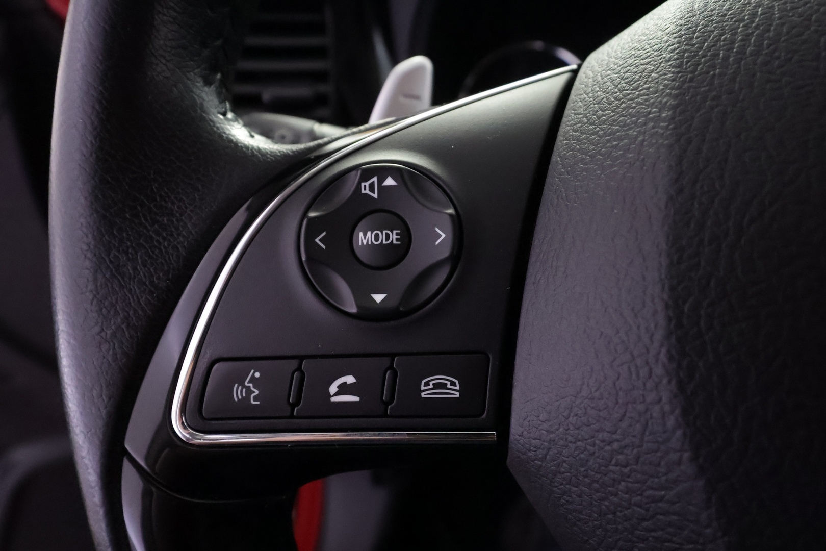 MITSUBISHI Outlander 2016