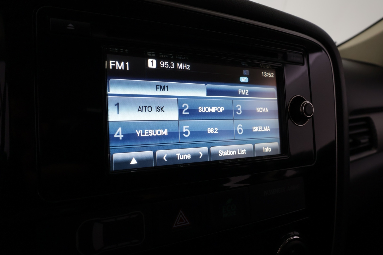 MITSUBISHI Outlander 2016