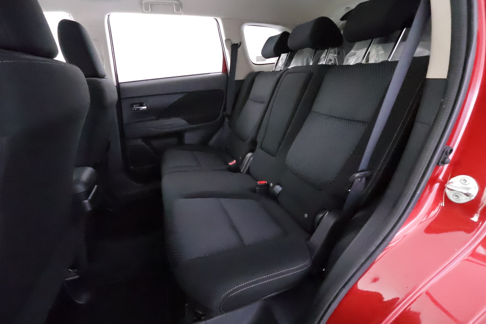 MITSUBISHI Outlander 2016