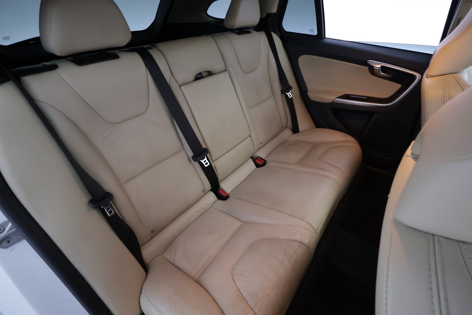 VOLVO V60 21