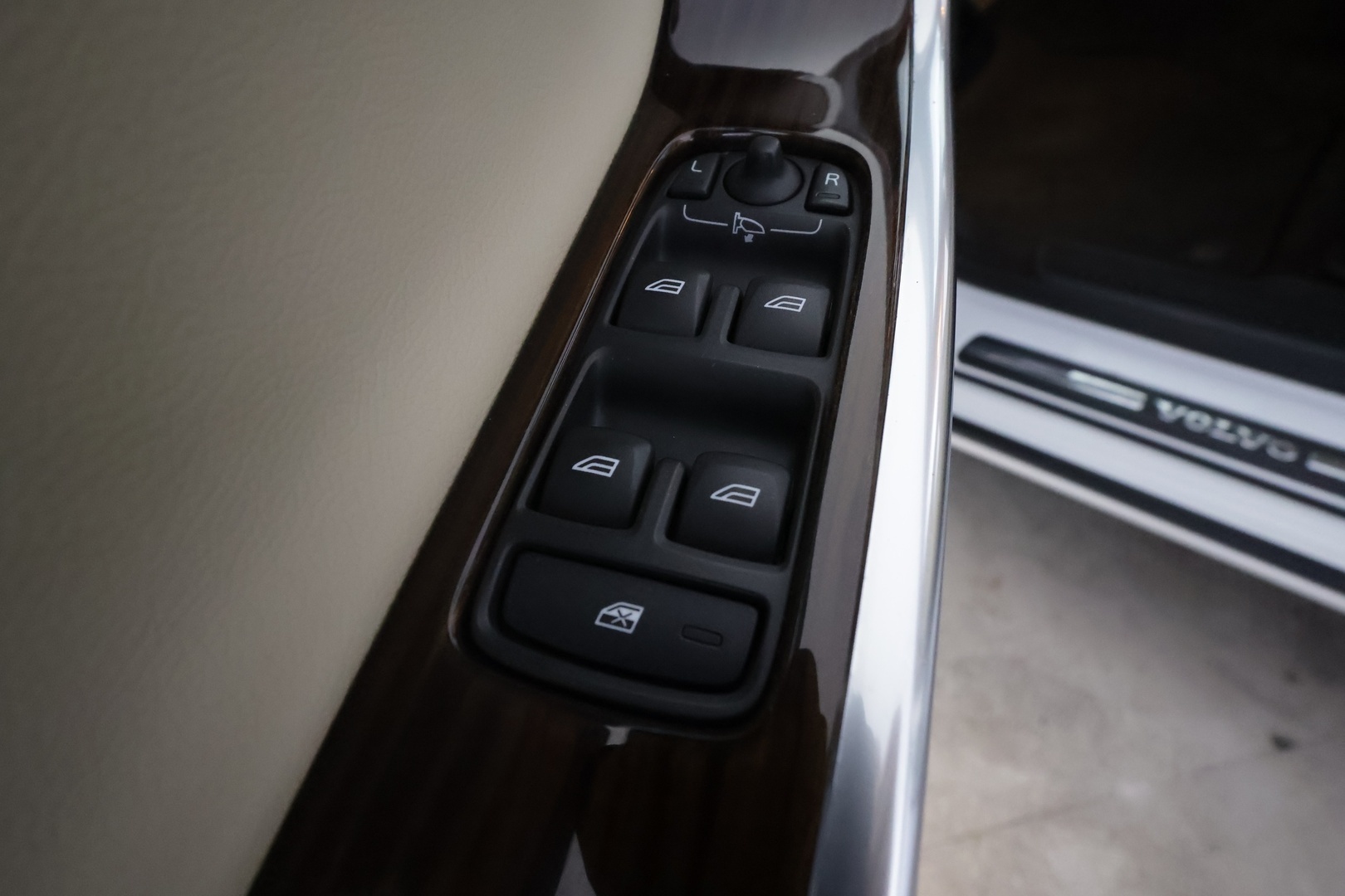 VOLVO V60 29