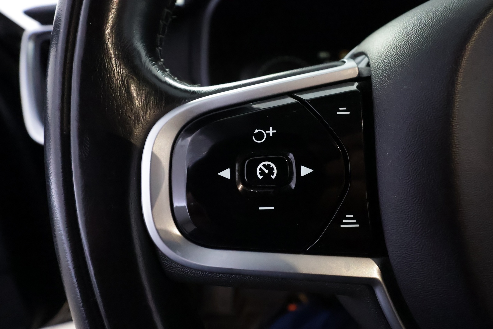 VOLVO V90 Cross Country 2019