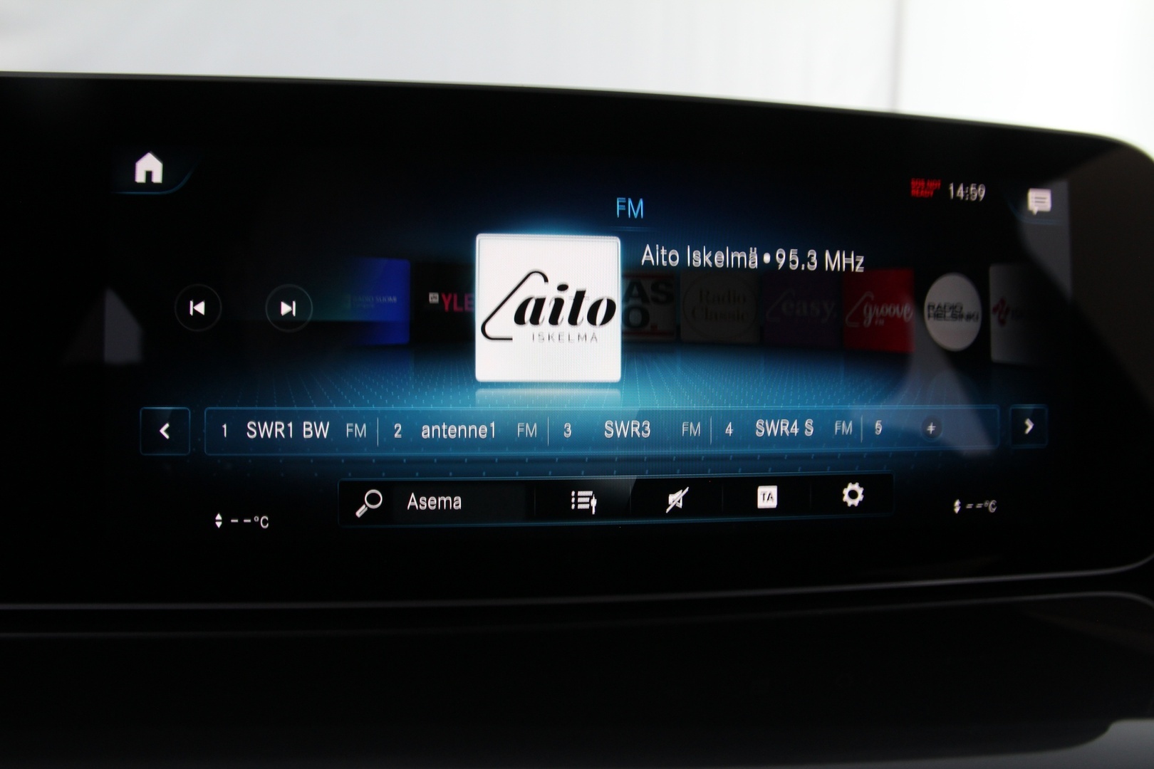 MERCEDES-BENZ EQC 2019