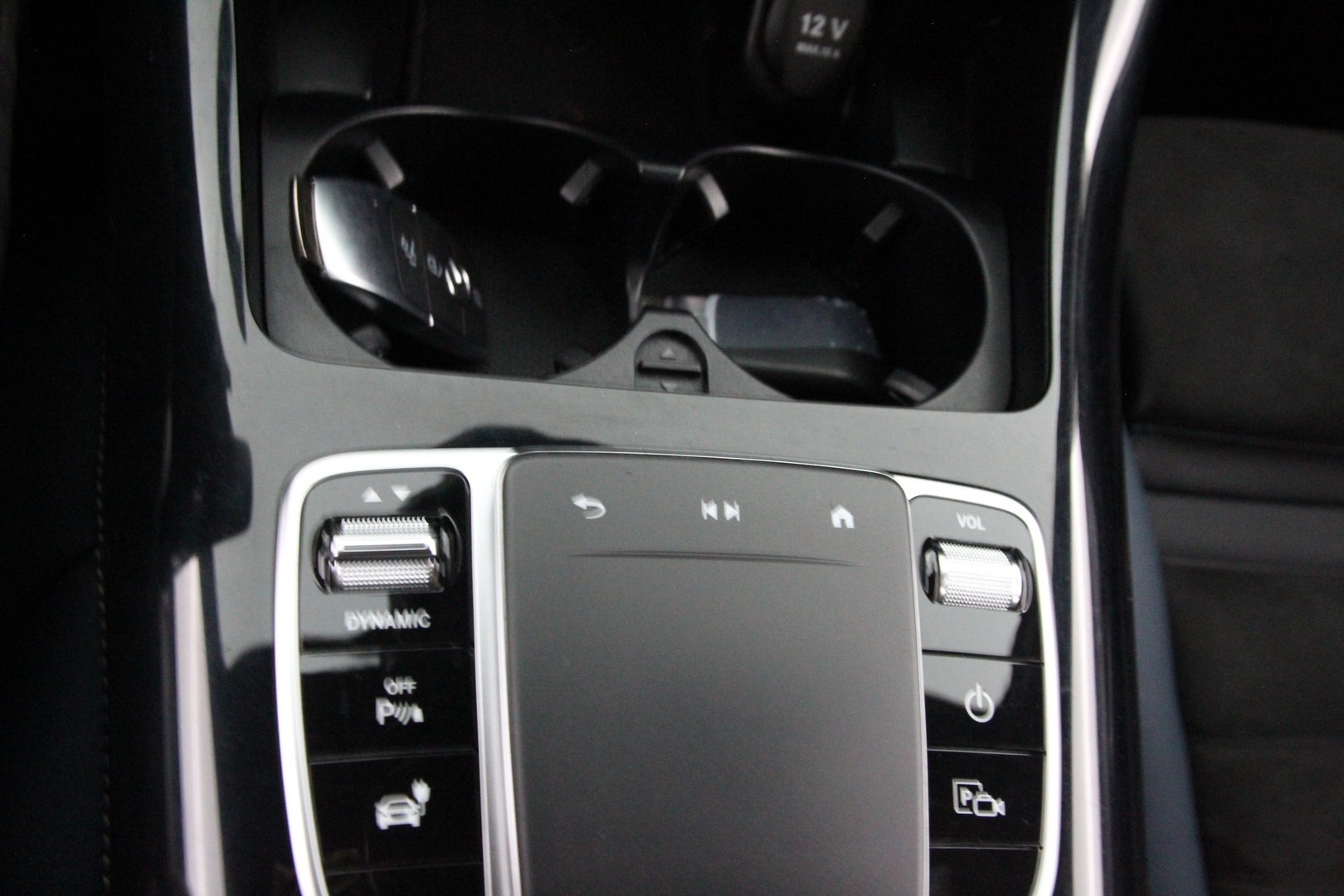 MERCEDES-BENZ EQC 2019