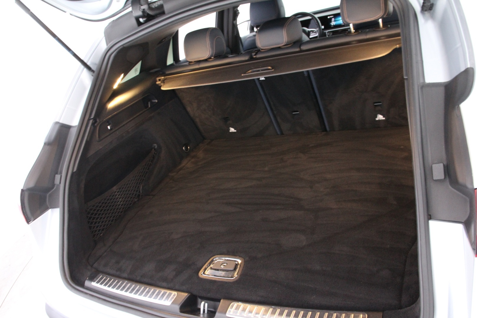 MERCEDES-BENZ EQC 2019