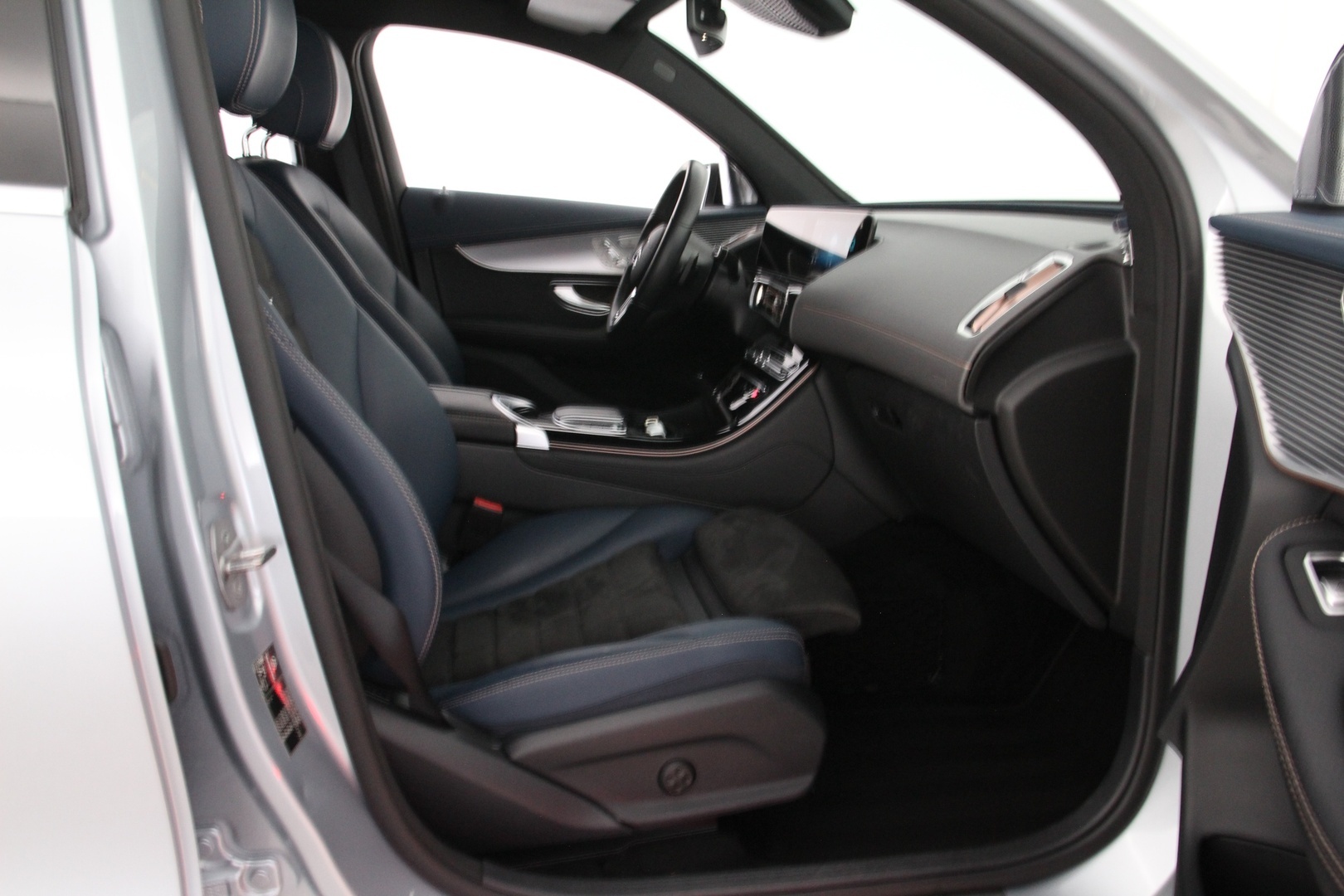 MERCEDES-BENZ EQC 2019