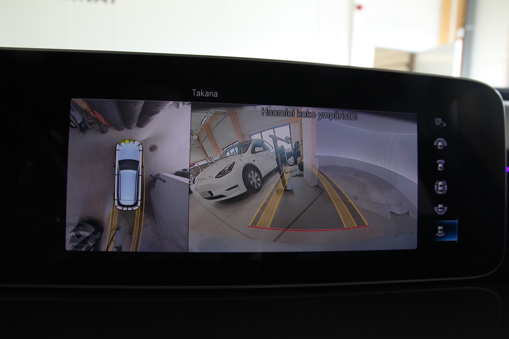 MERCEDES-BENZ EQC 2019