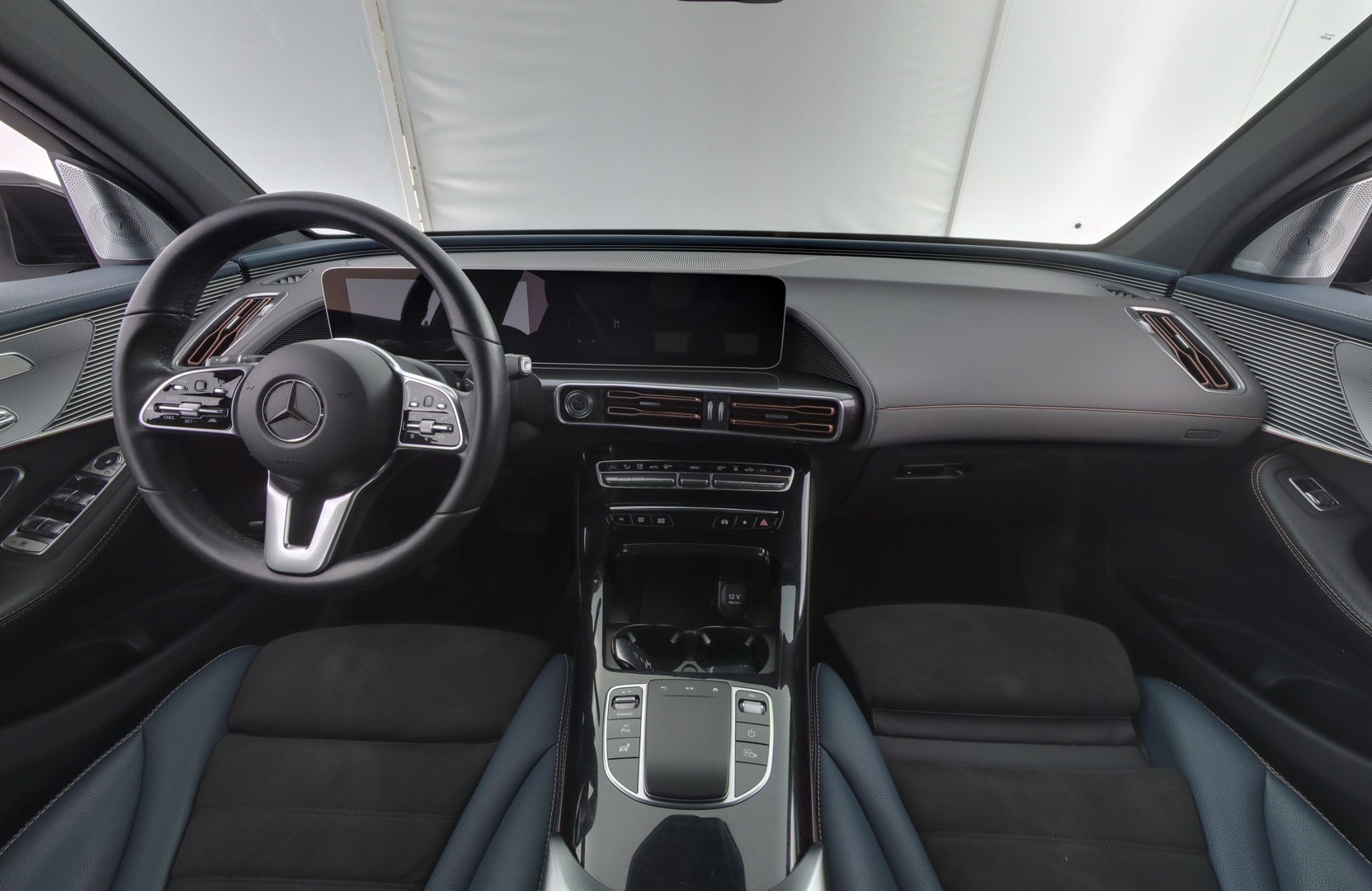 MERCEDES-BENZ EQC 2019