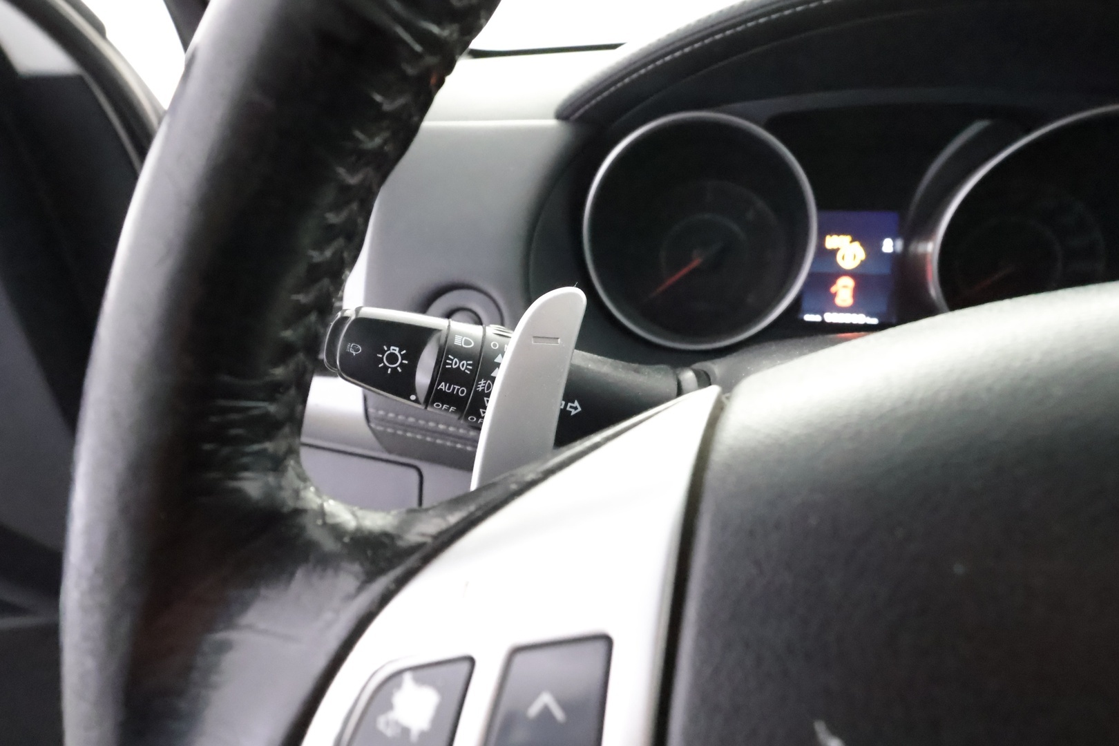 MITSUBISHI Outlander 2012