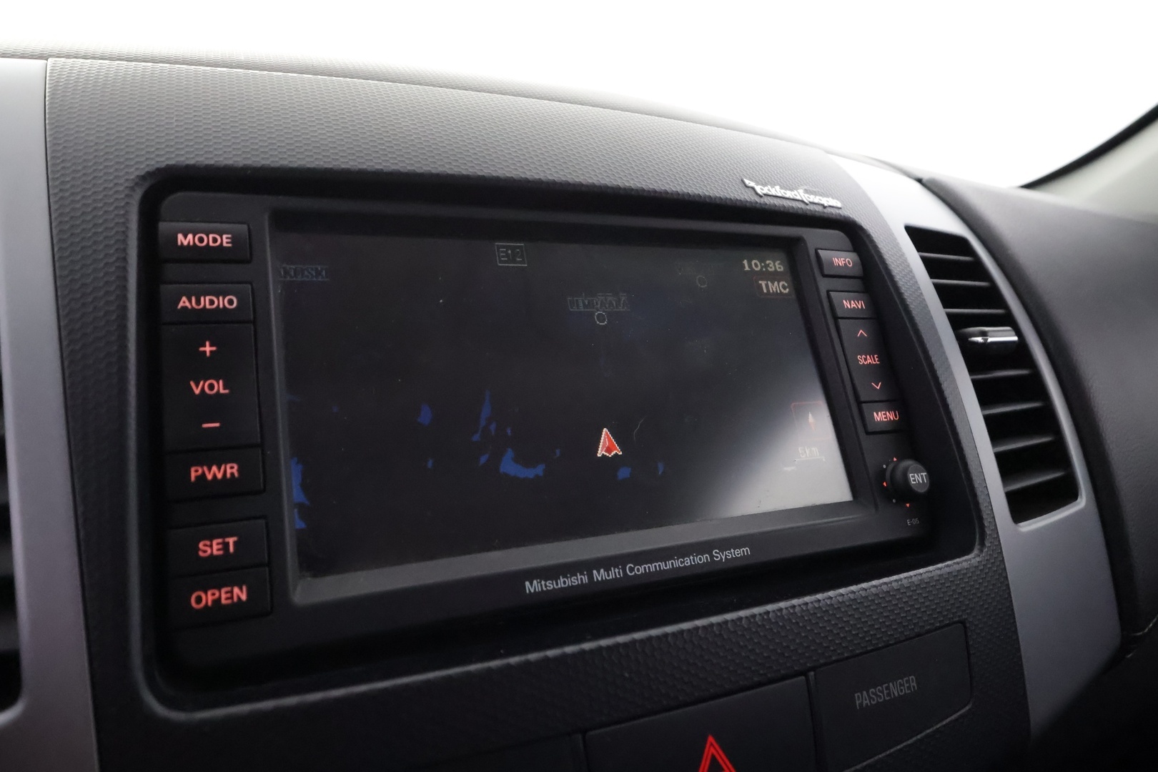 MITSUBISHI Outlander 2012