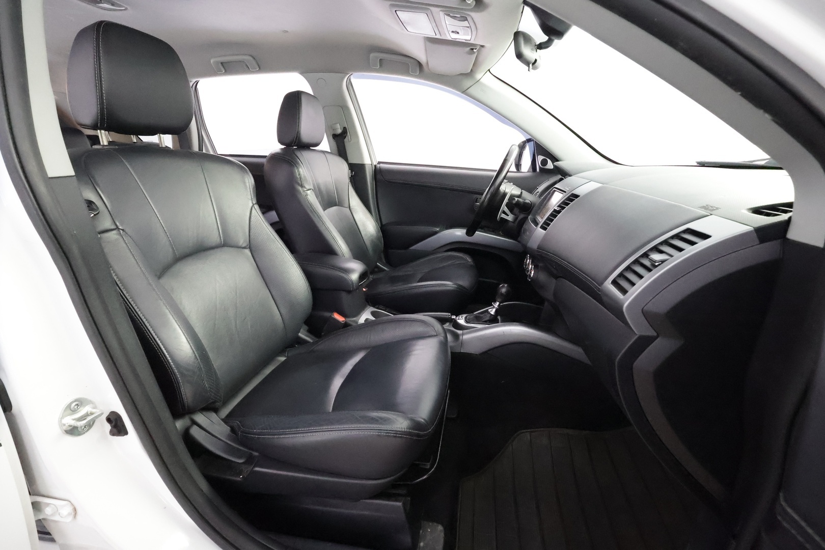 MITSUBISHI Outlander 2012