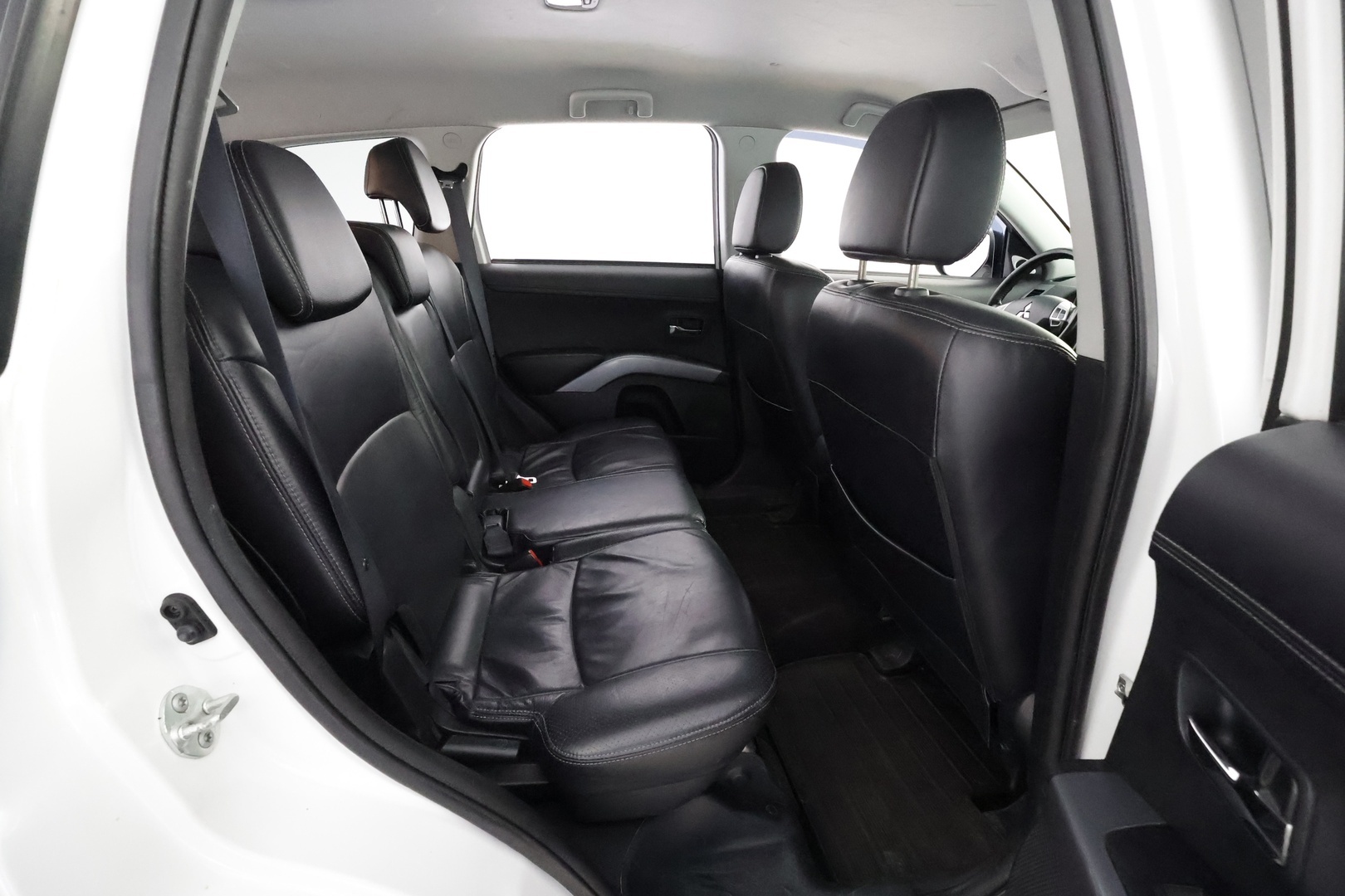 MITSUBISHI Outlander 2012