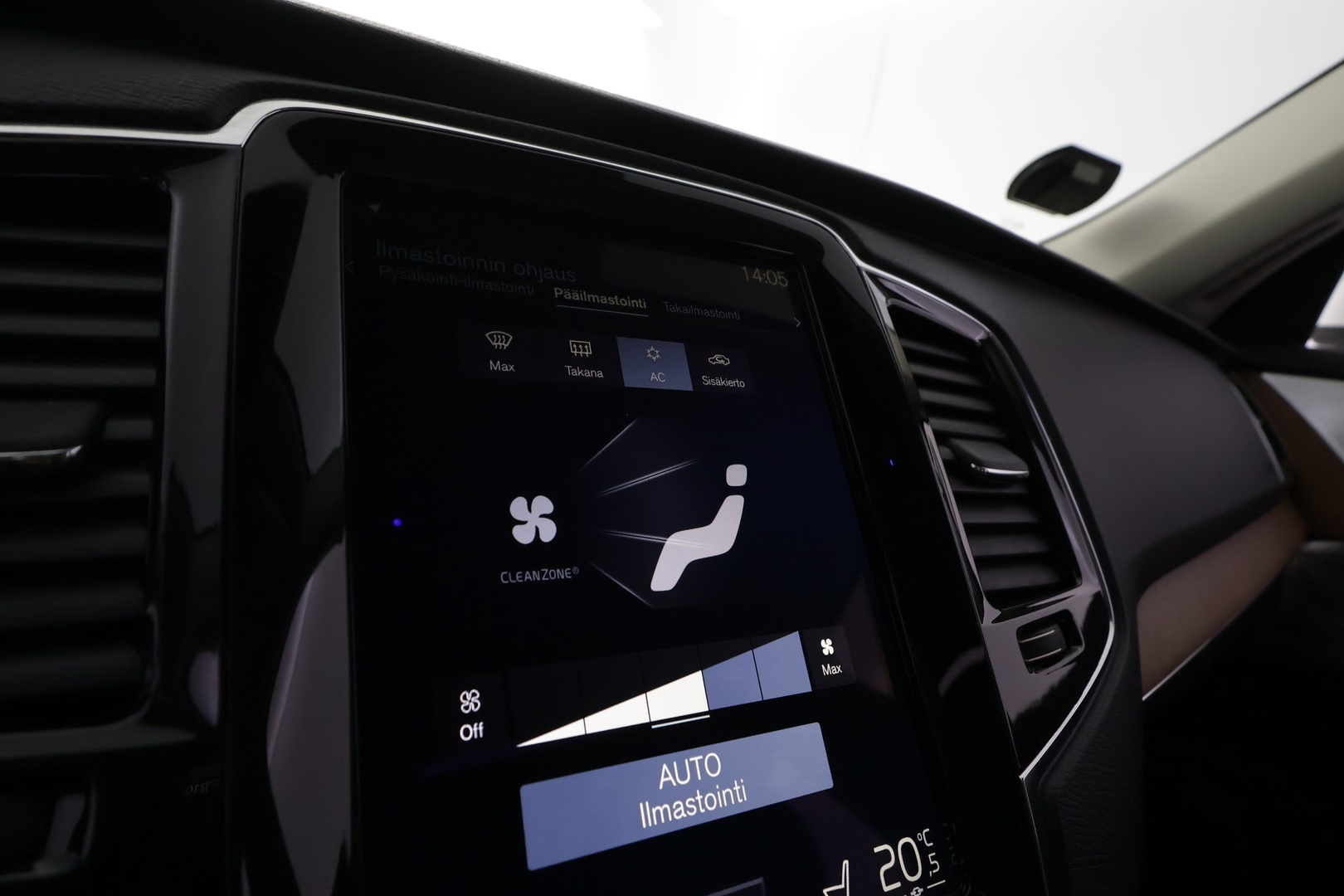 VOLVO XC90 2018