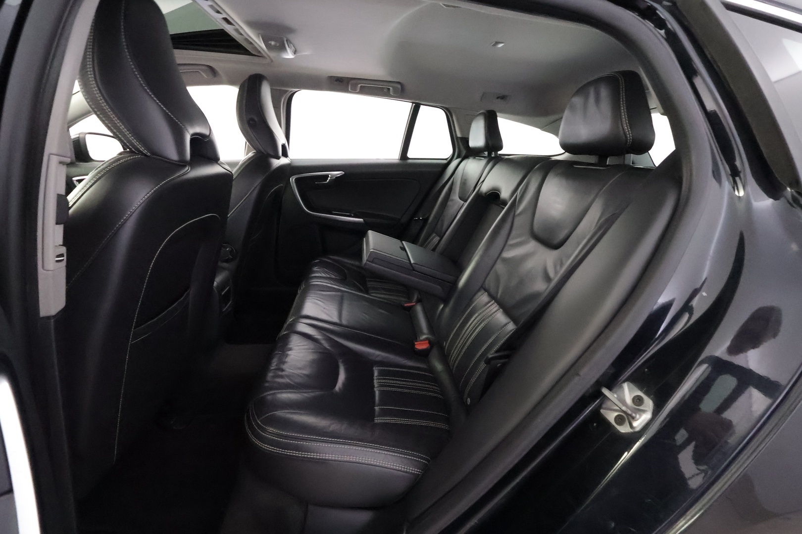 VOLVO V60 2013