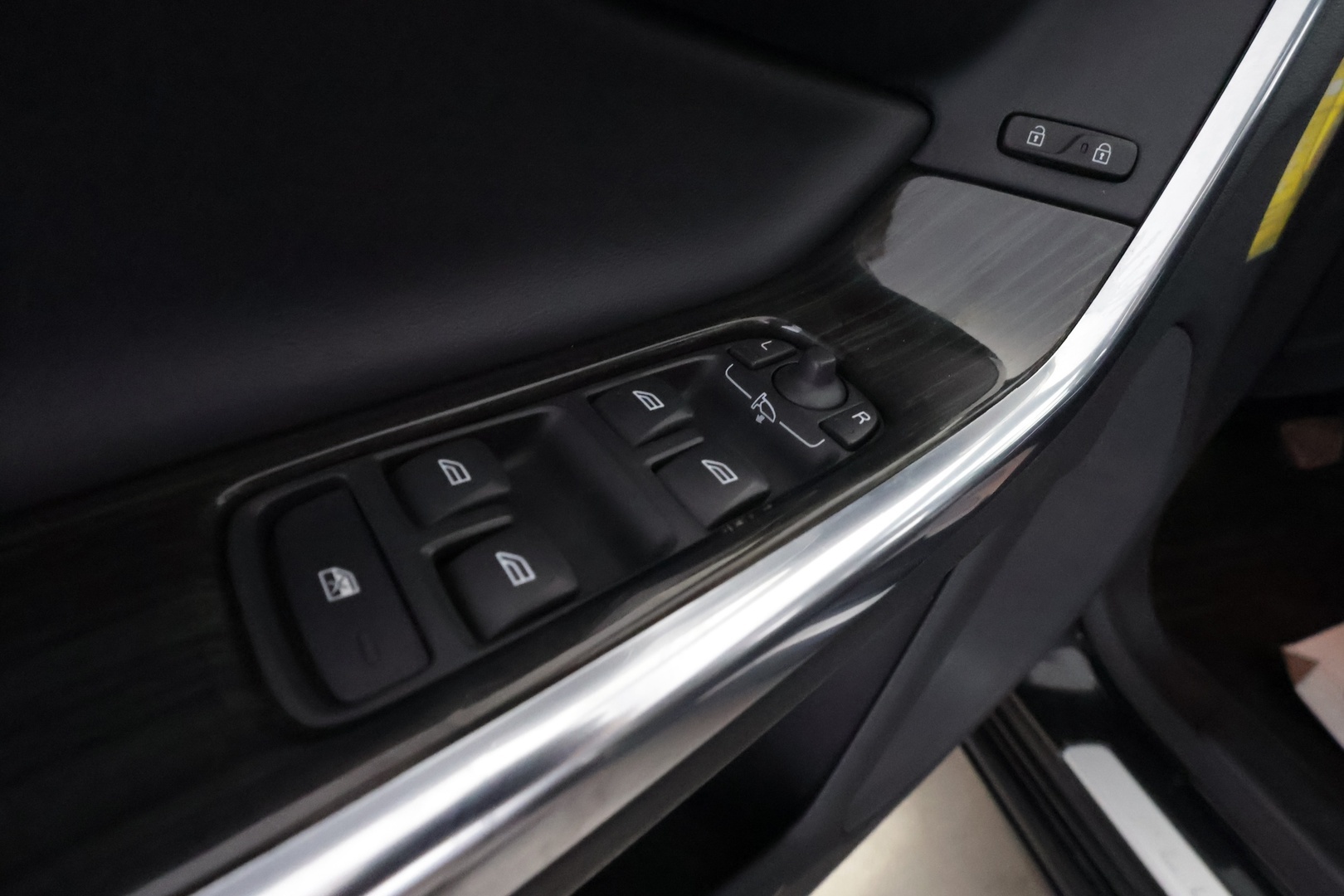 VOLVO V60 2013