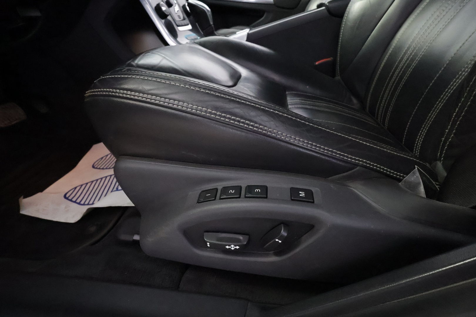 VOLVO V60 2013
