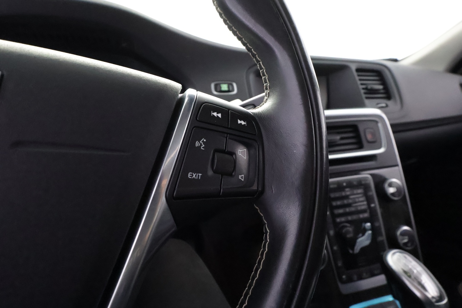VOLVO V60 2013
