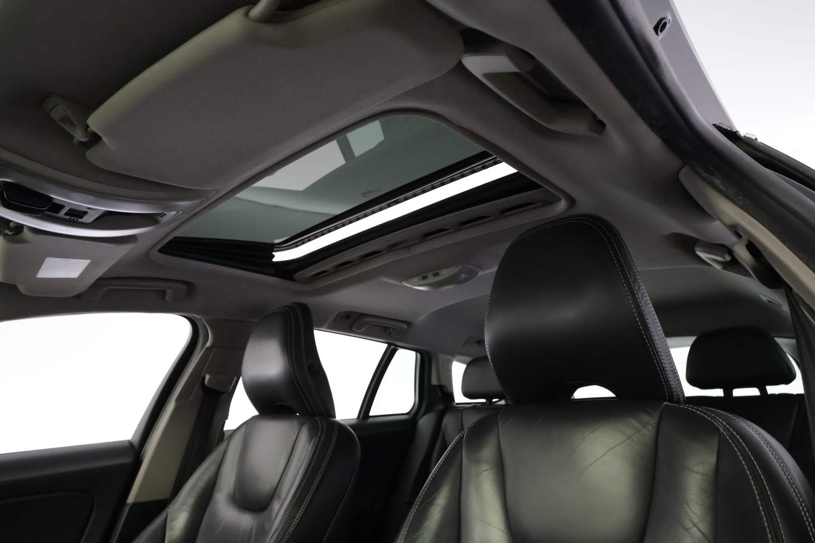 VOLVO V60 2013