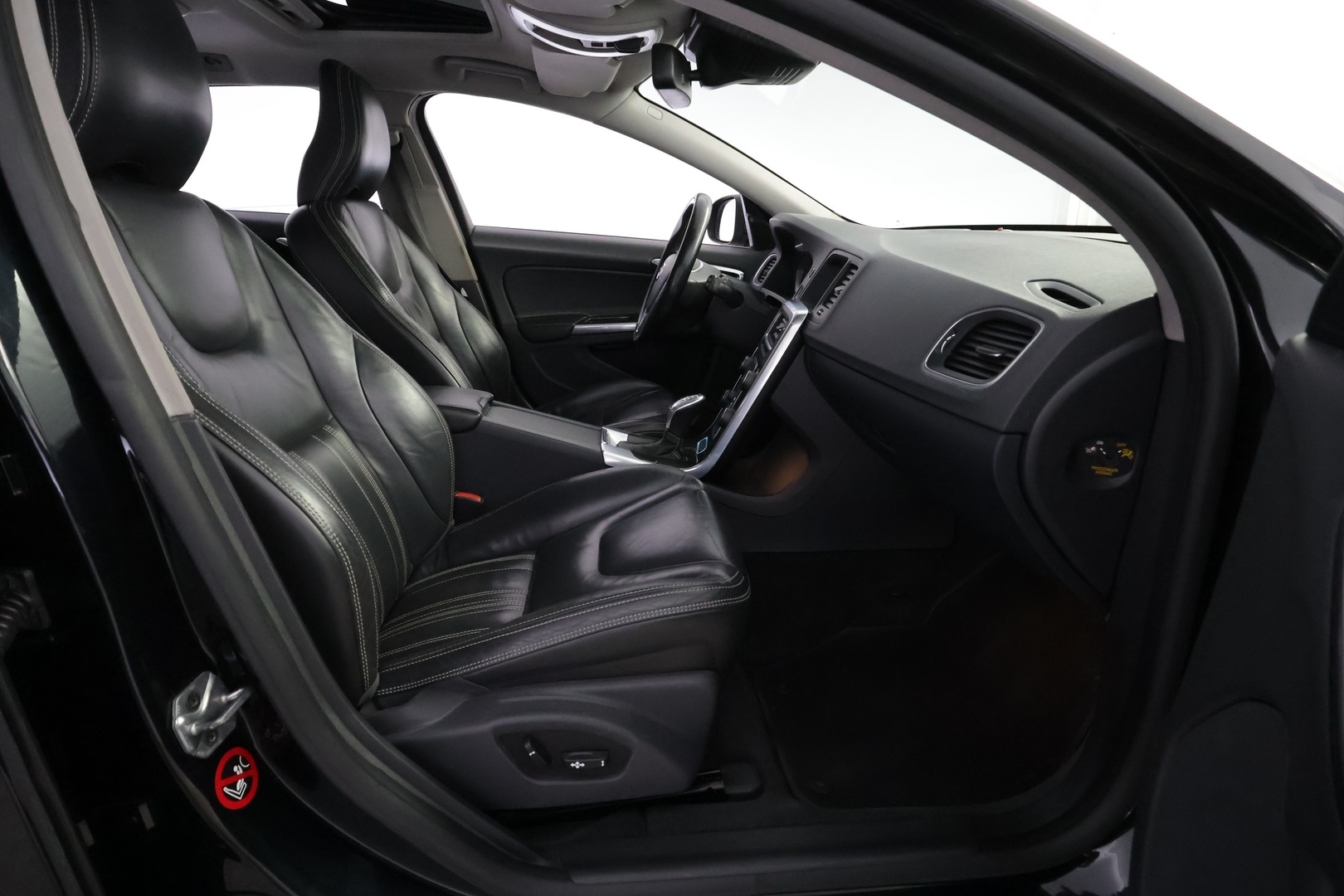 VOLVO V60 2013