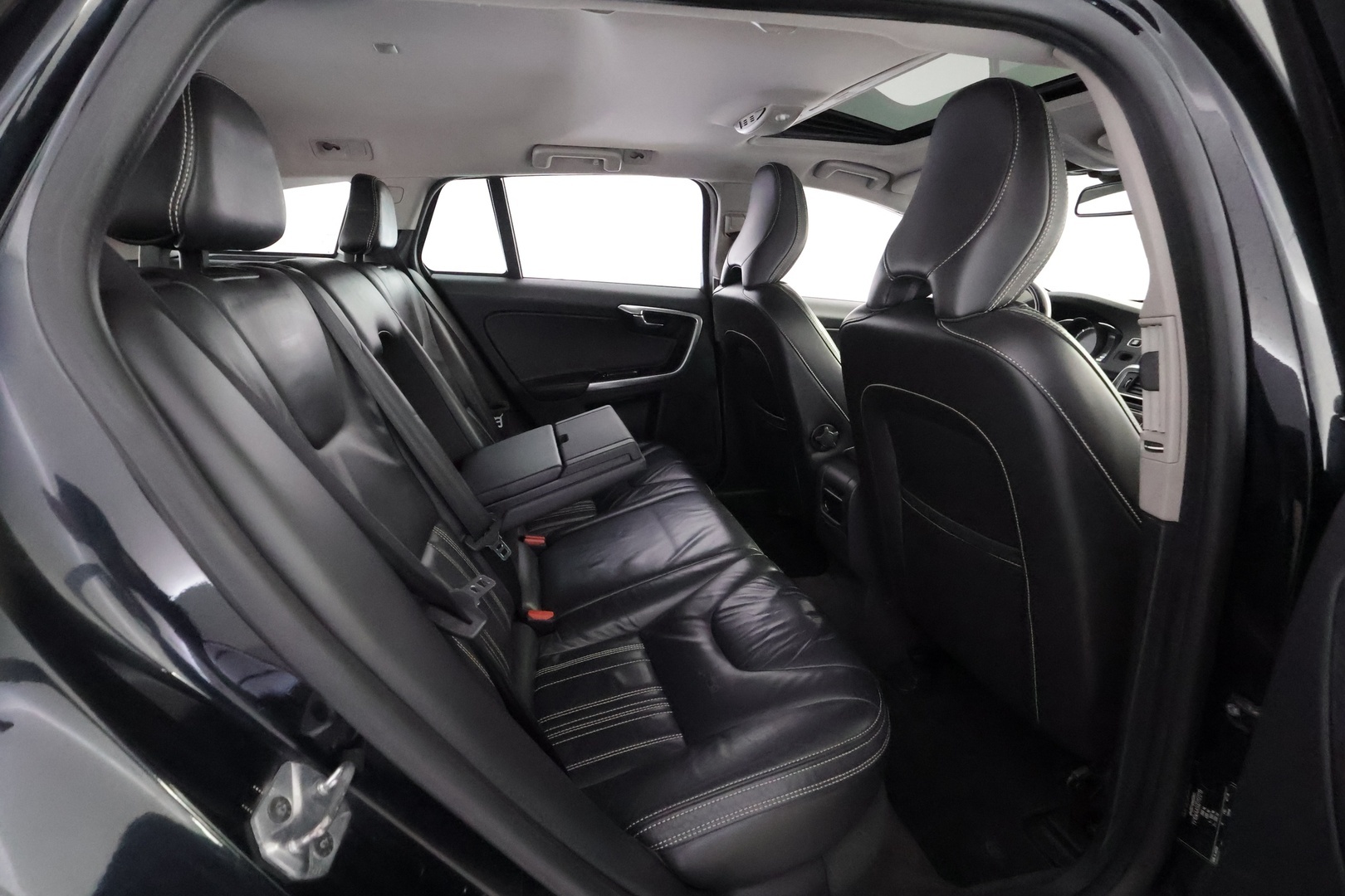 VOLVO V60 2013