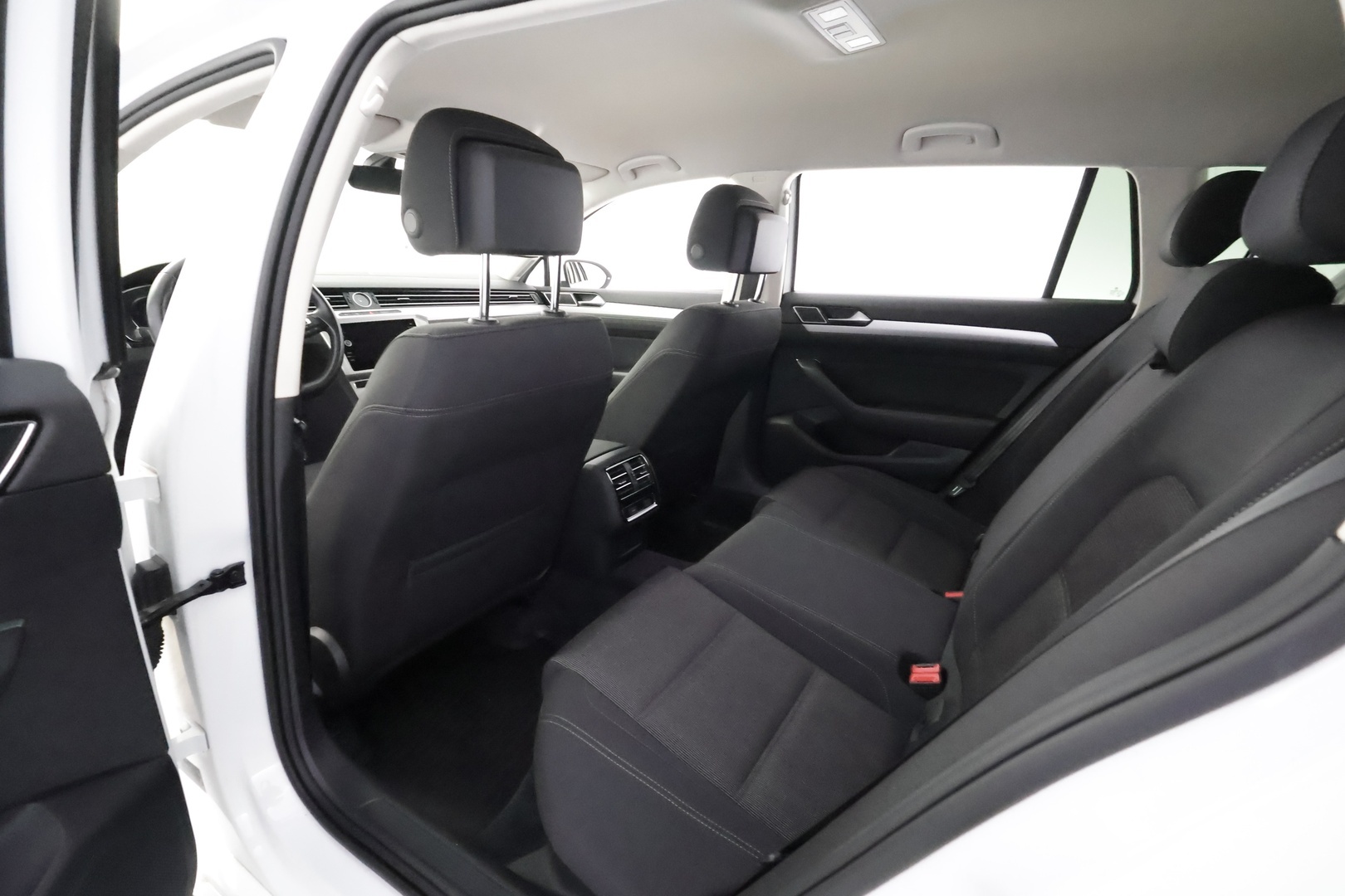 VOLKSWAGEN Passat 2019