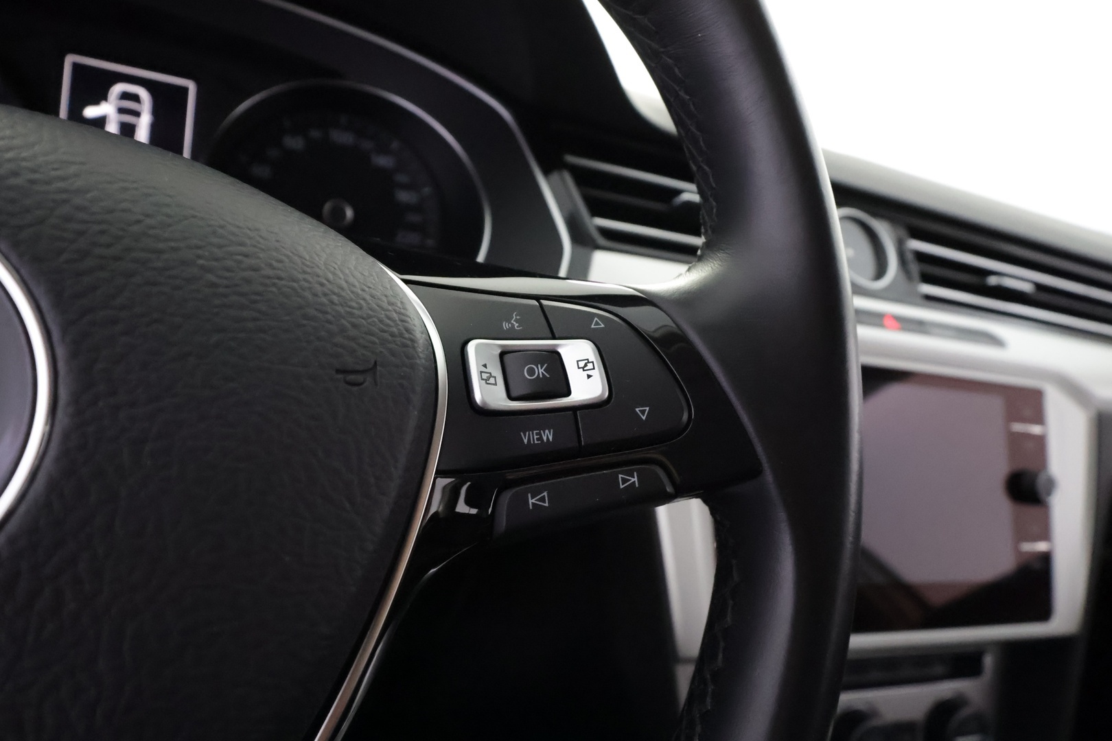 VOLKSWAGEN Passat 2019