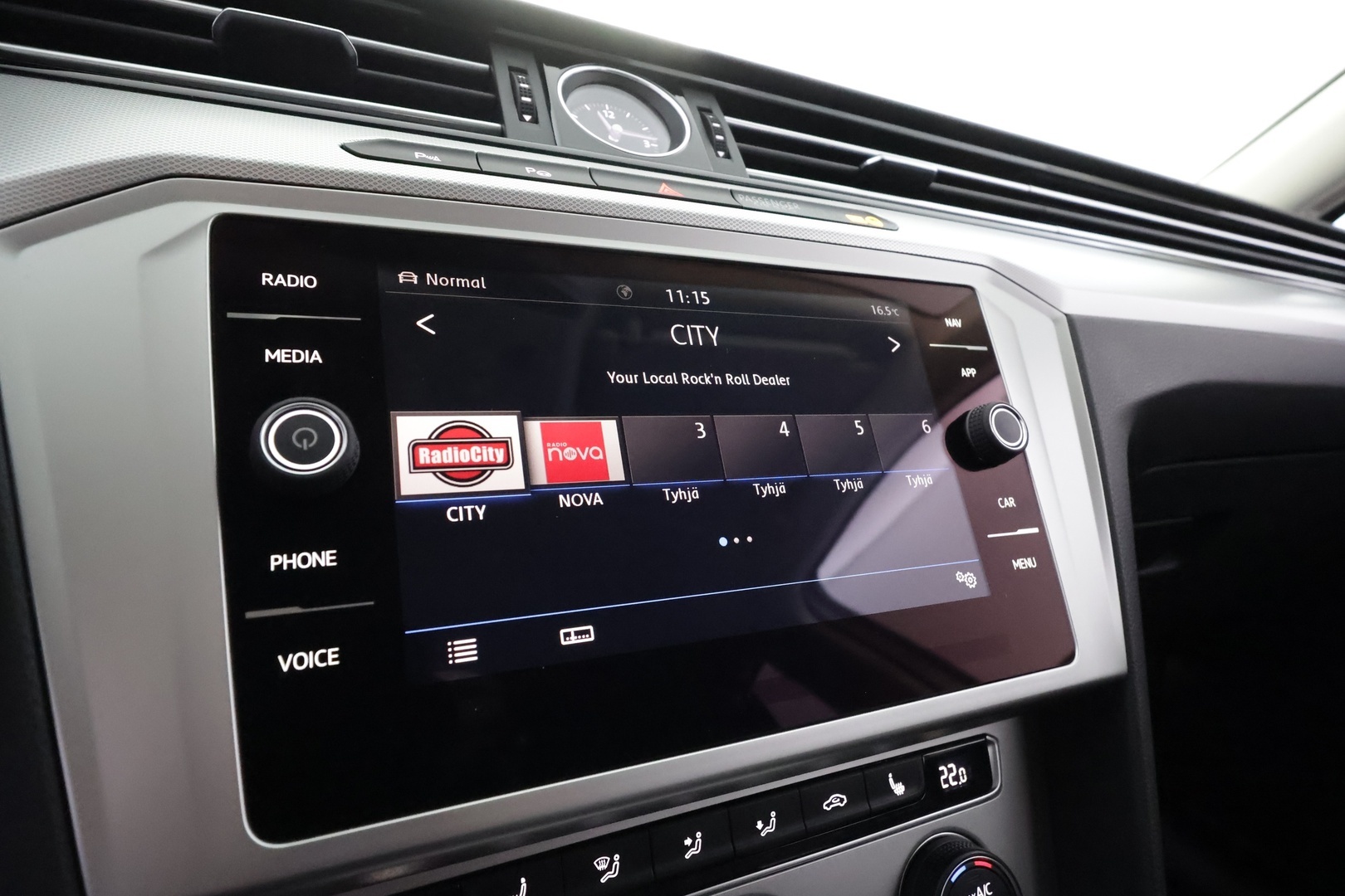 VOLKSWAGEN Passat 2019