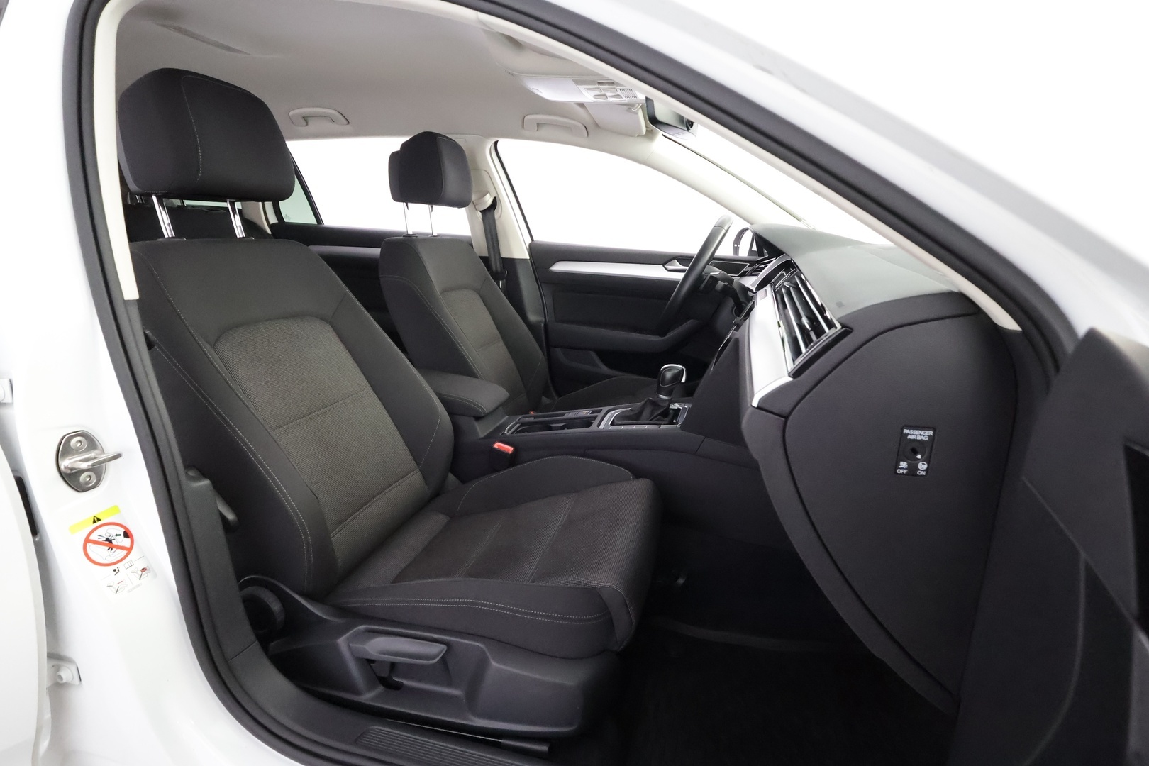 VOLKSWAGEN Passat 2019