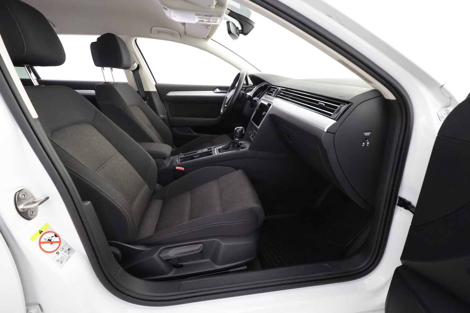 VOLKSWAGEN Passat 2019