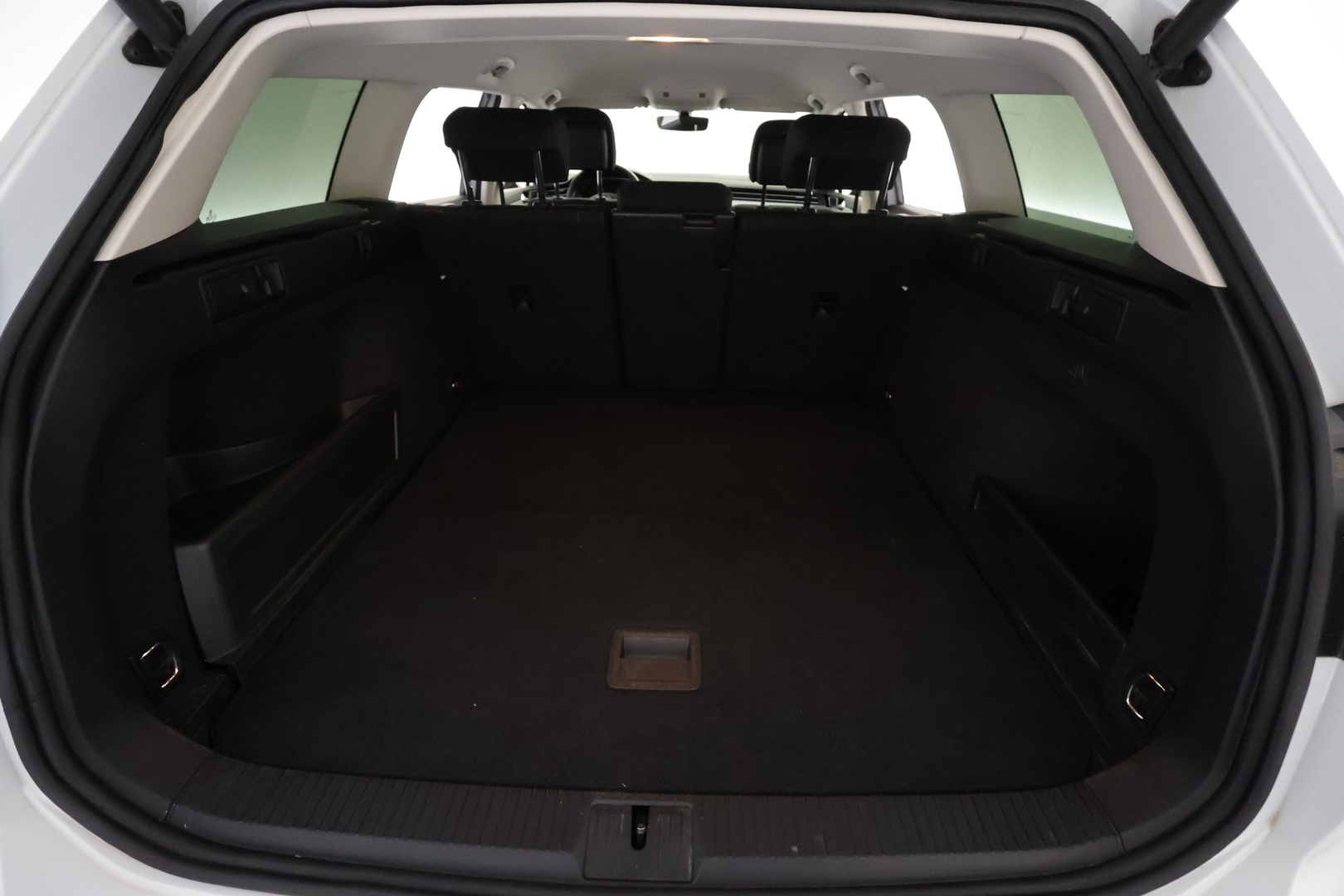 VOLKSWAGEN Passat 2019