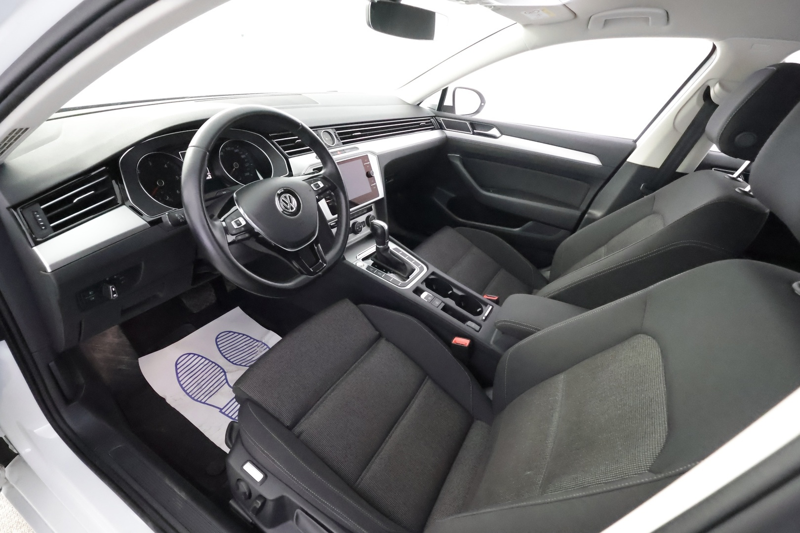 VOLKSWAGEN Passat 2019