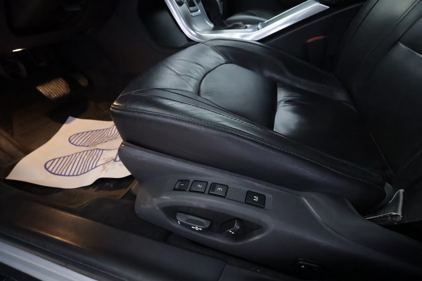 VOLVO V70 2016