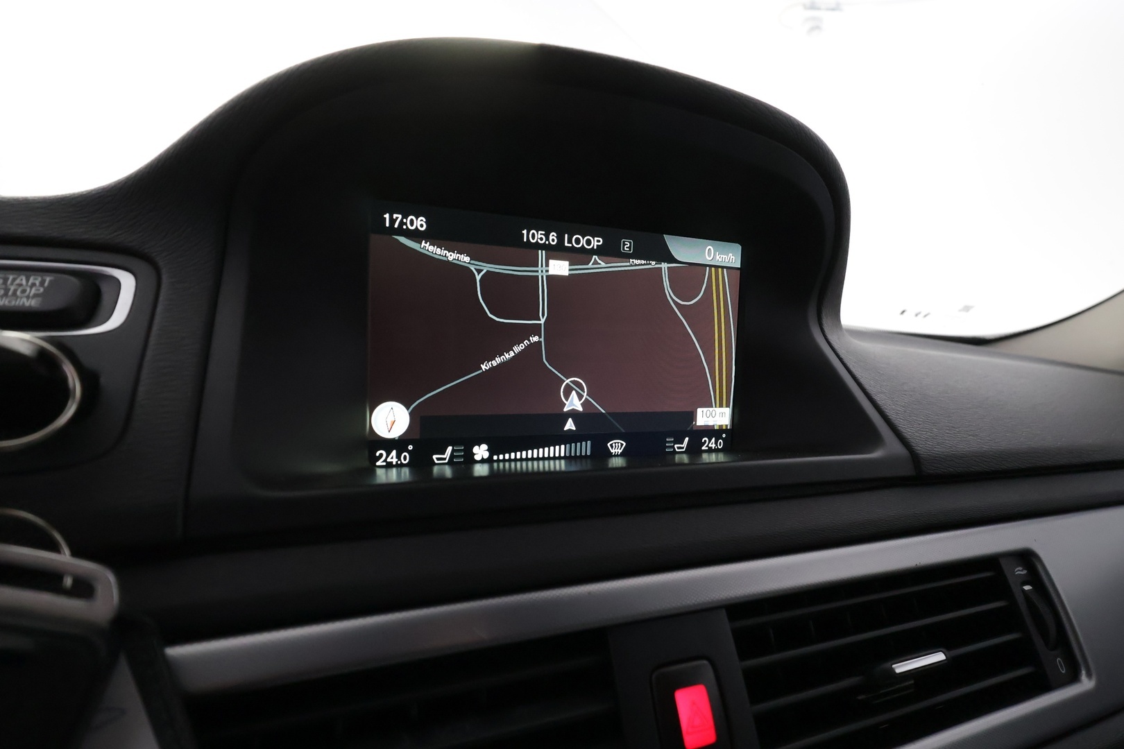VOLVO V70 2016