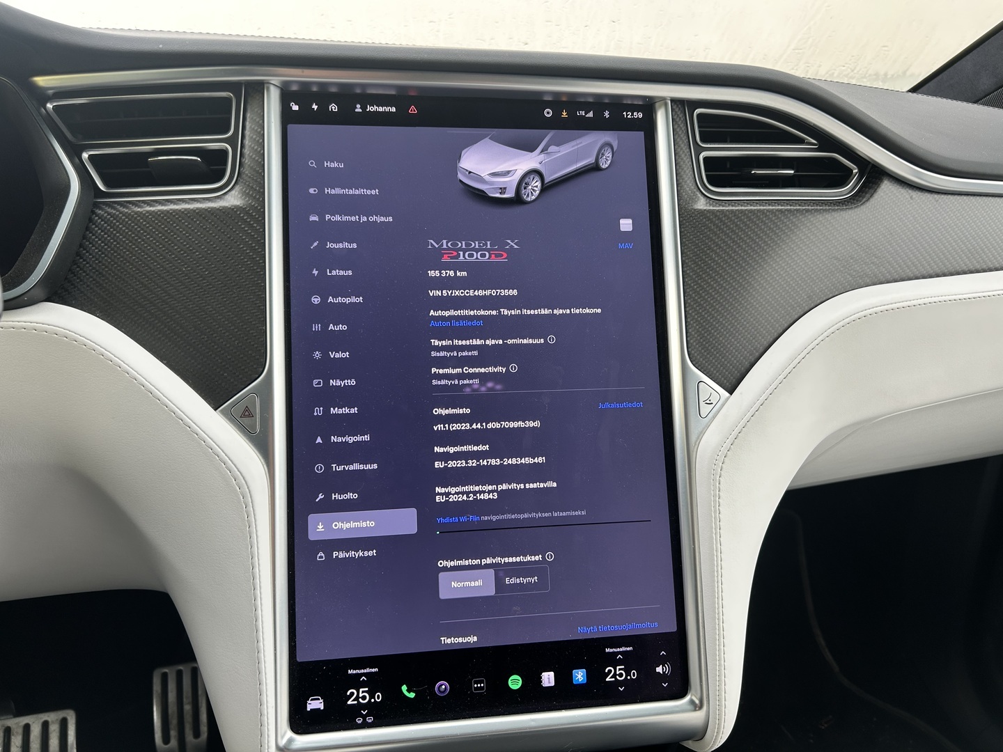 TESLA Model X 2018