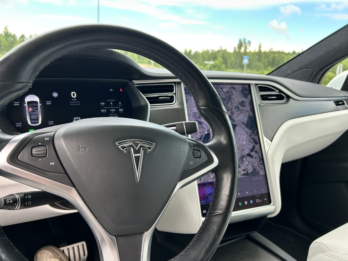 TESLA Model X 2018