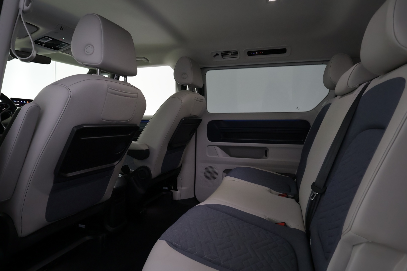 VOLKSWAGEN ID.BUZZ 2025