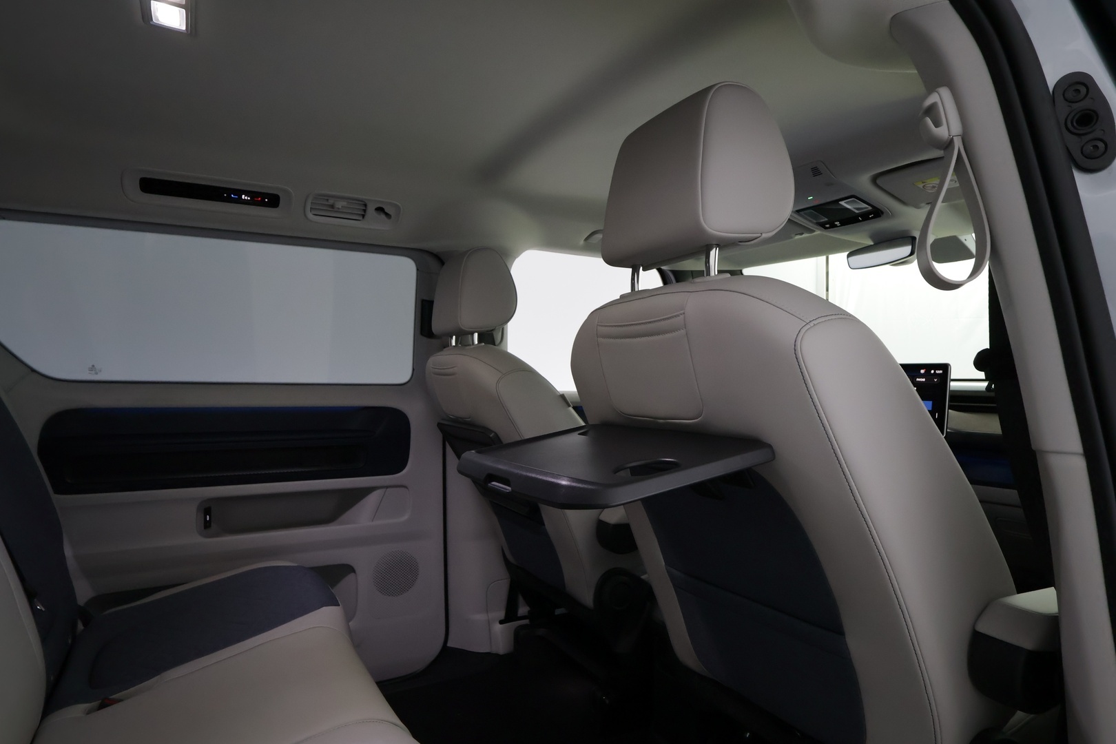 VOLKSWAGEN ID.BUZZ 2025