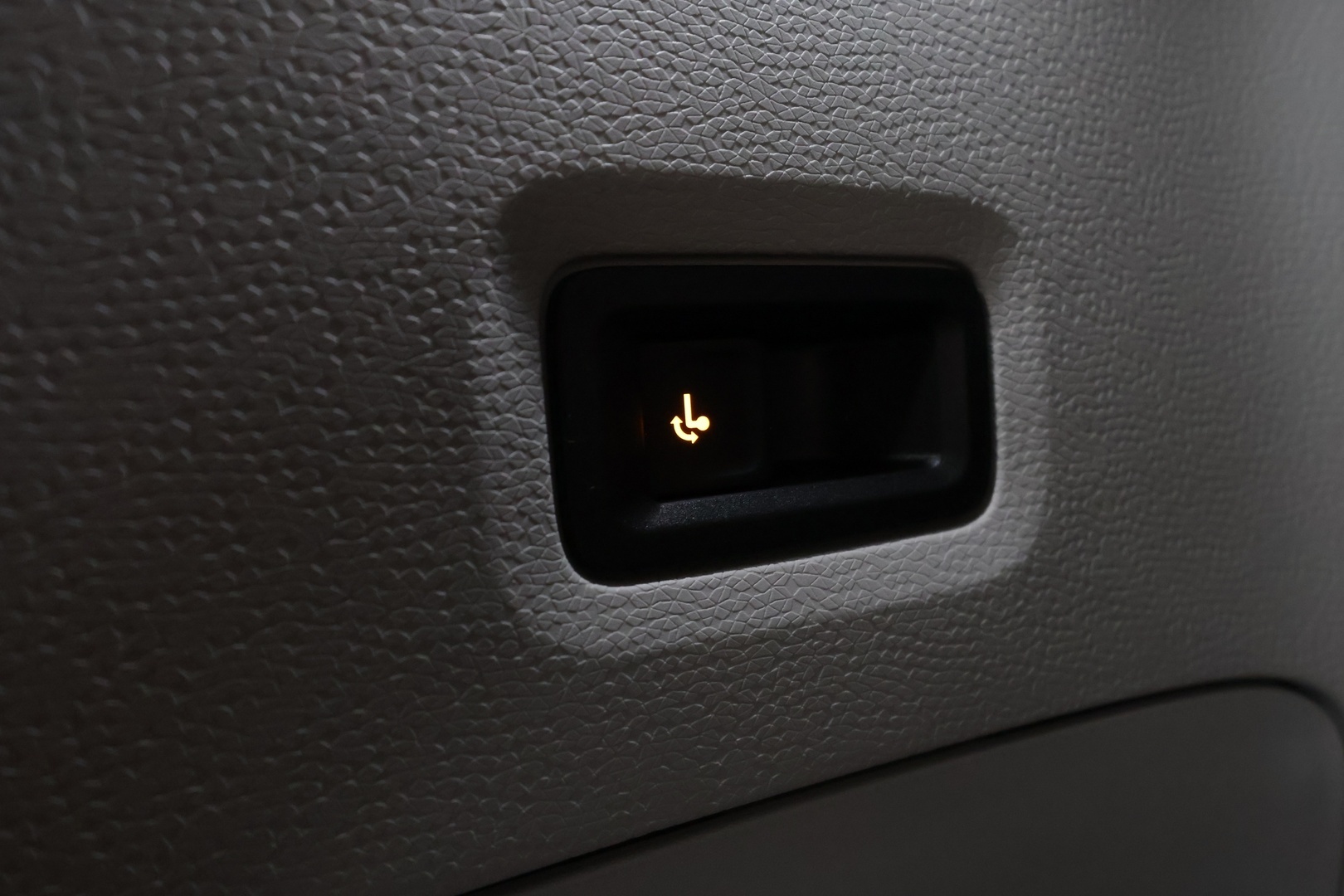 VOLKSWAGEN ID. Buzz 2024