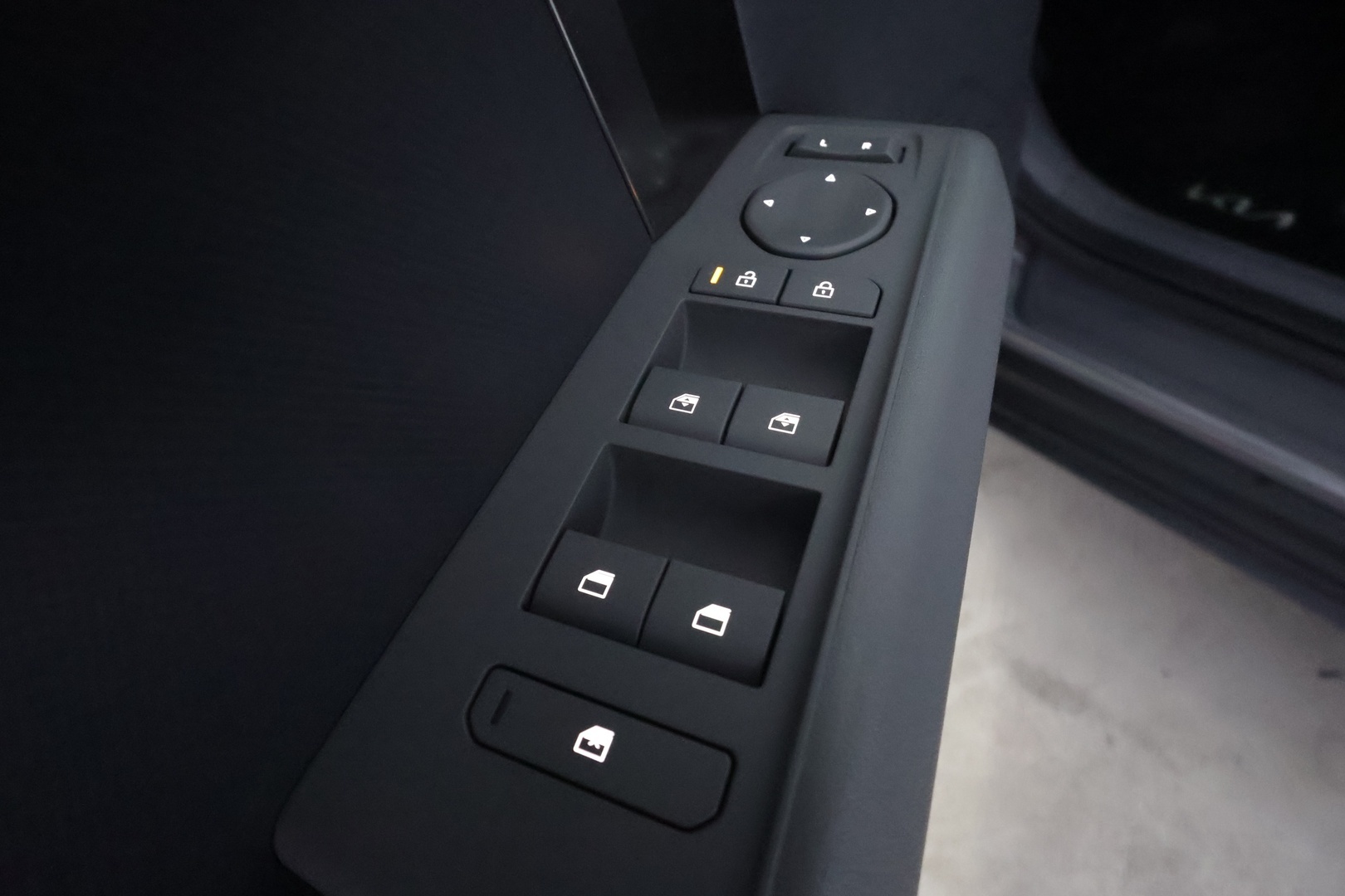 KIA EV3 13