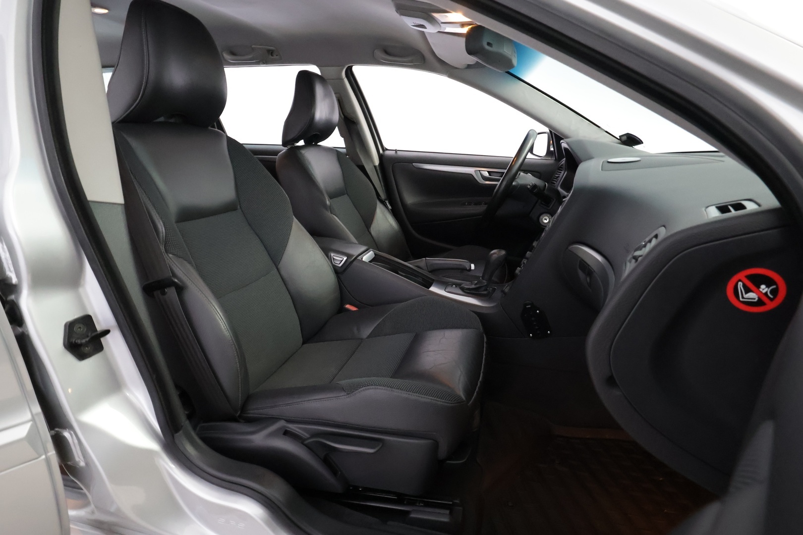VOLVO V70 2006